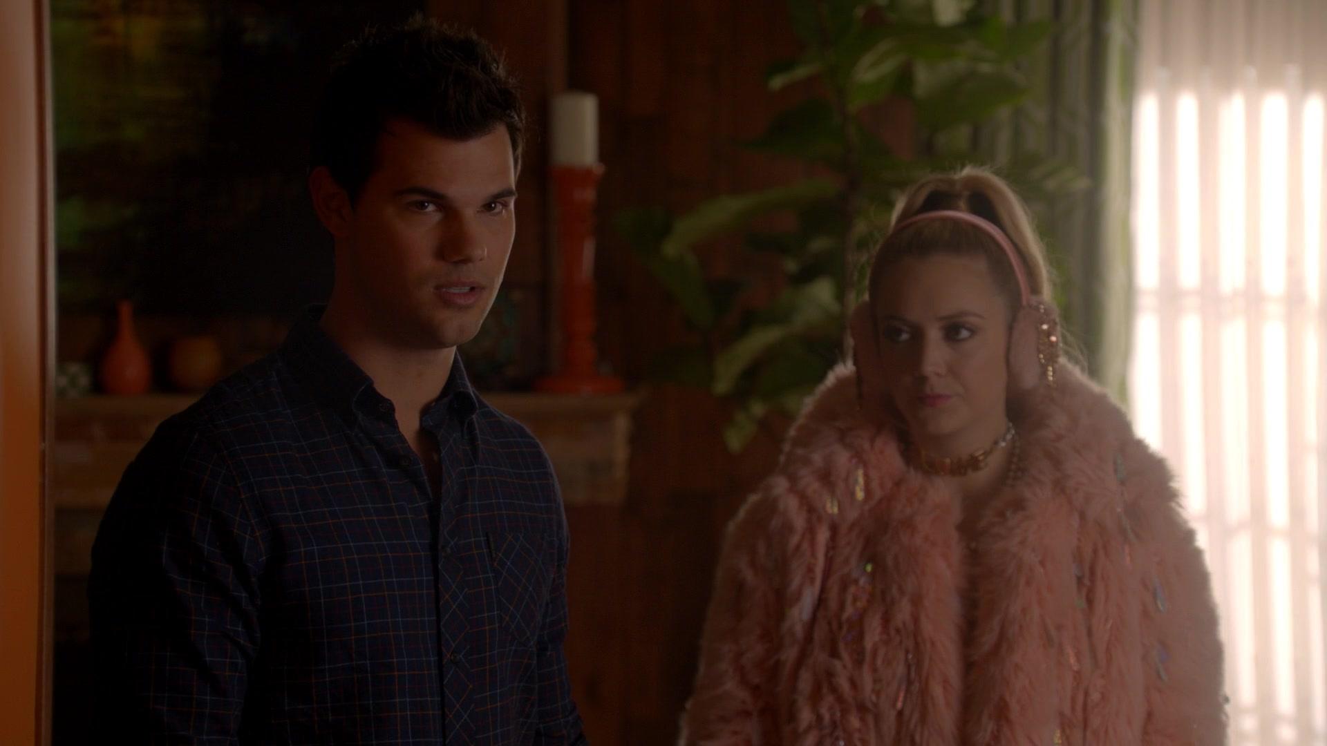 Scream_Queens_2015_S02E09_1080p_003534.jpg
