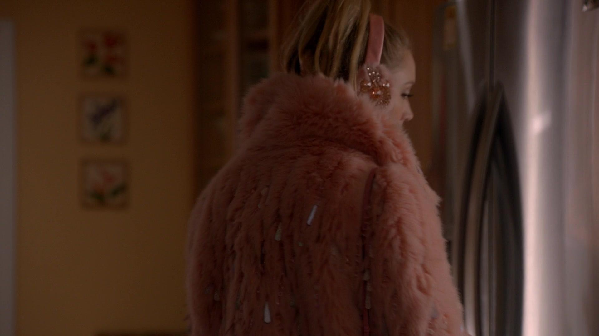 Scream_Queens_2015_S02E09_1080p_003818.jpg