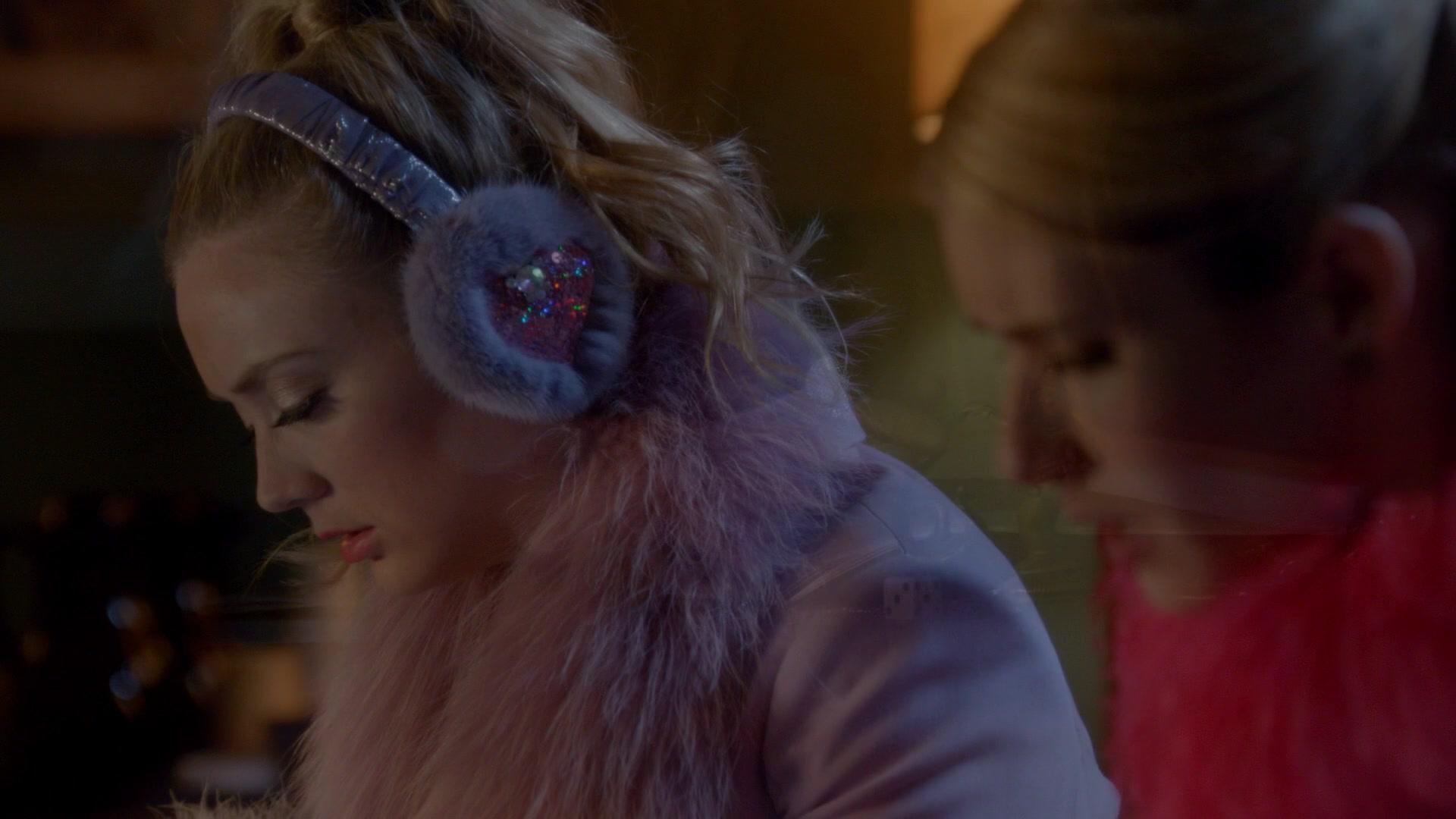 Scream_Queens_2015_S02E09_1080p_004065.jpg