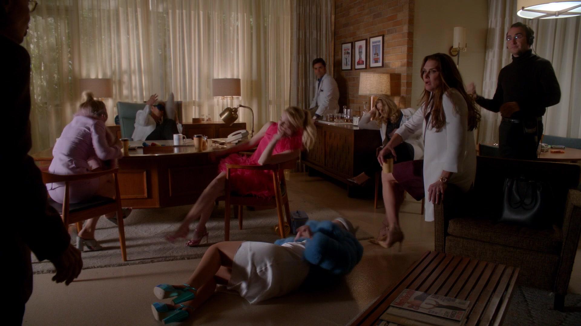Scream_Queens_2015_S02E09_1080p_004159.jpg