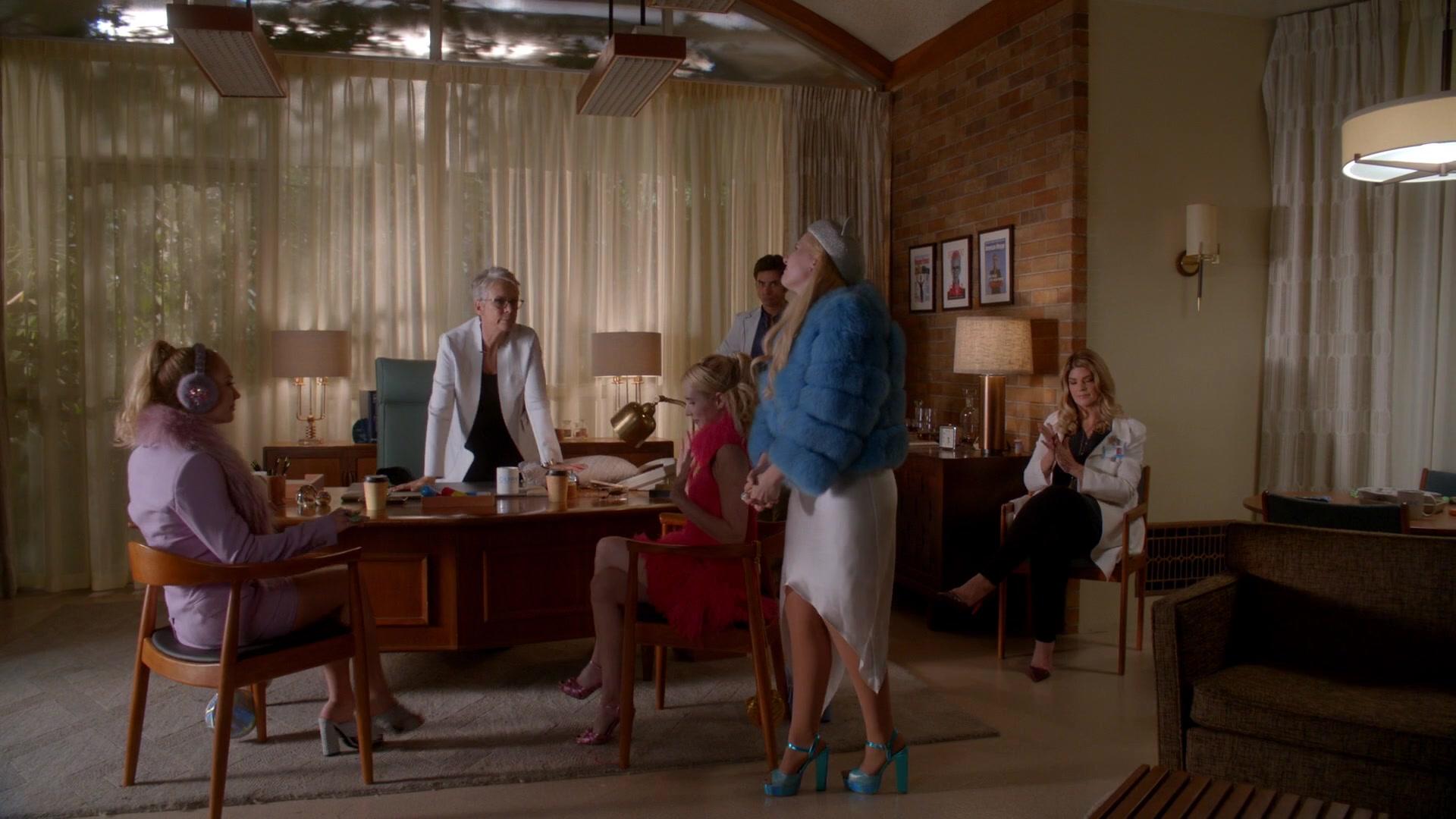 Scream_Queens_2015_S02E09_1080p_004242.jpg