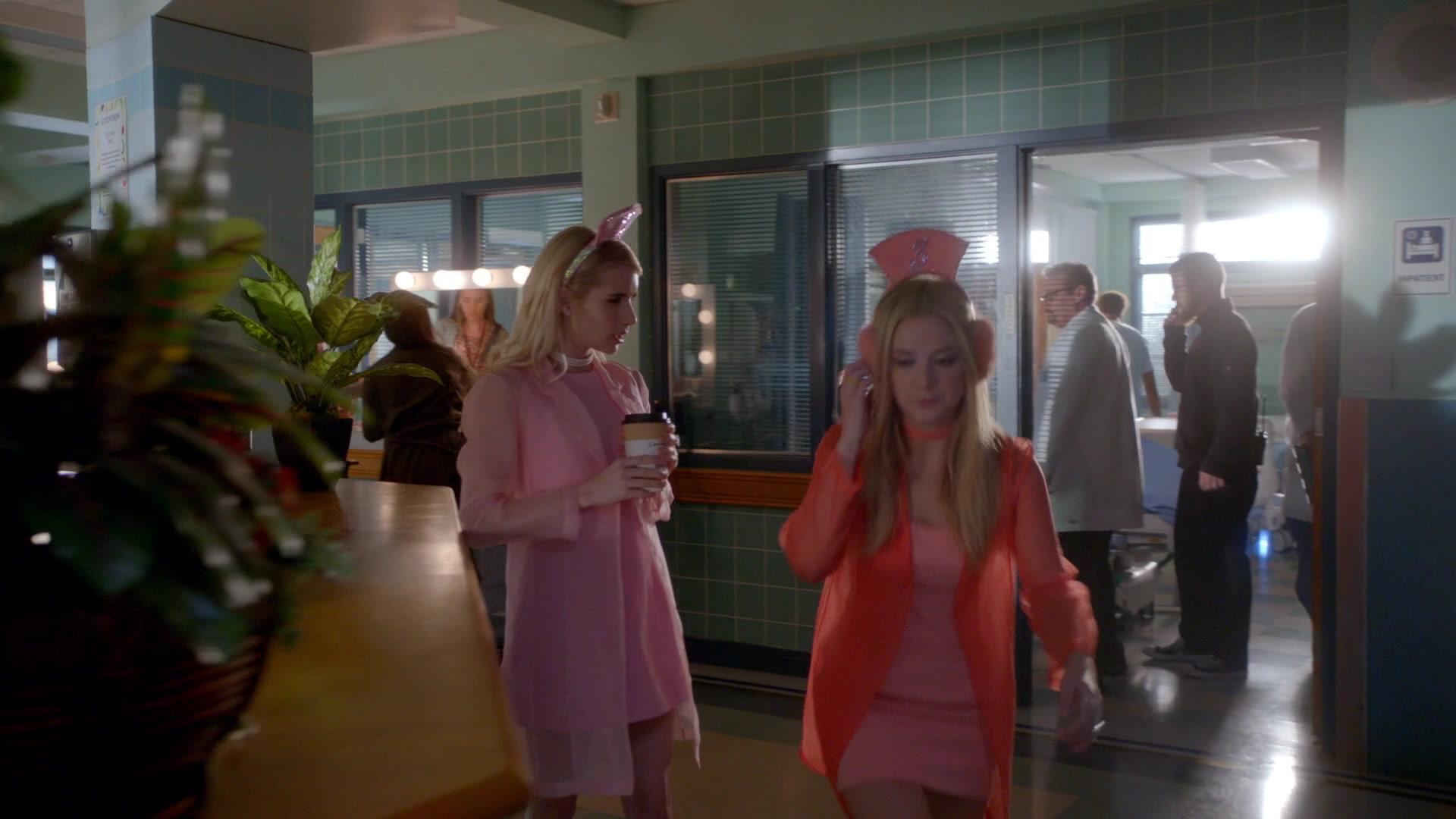 Scream_Queens_2015_S02E09_1080p_004580.jpg