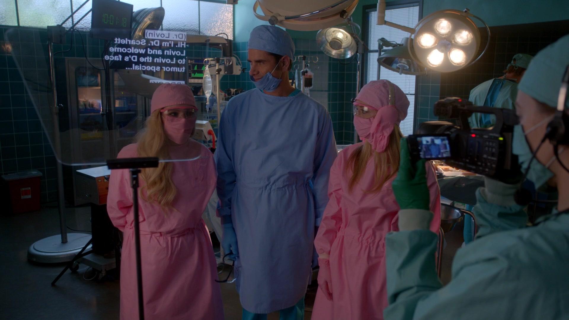 Scream_Queens_2015_S02E09_1080p_004790.jpg