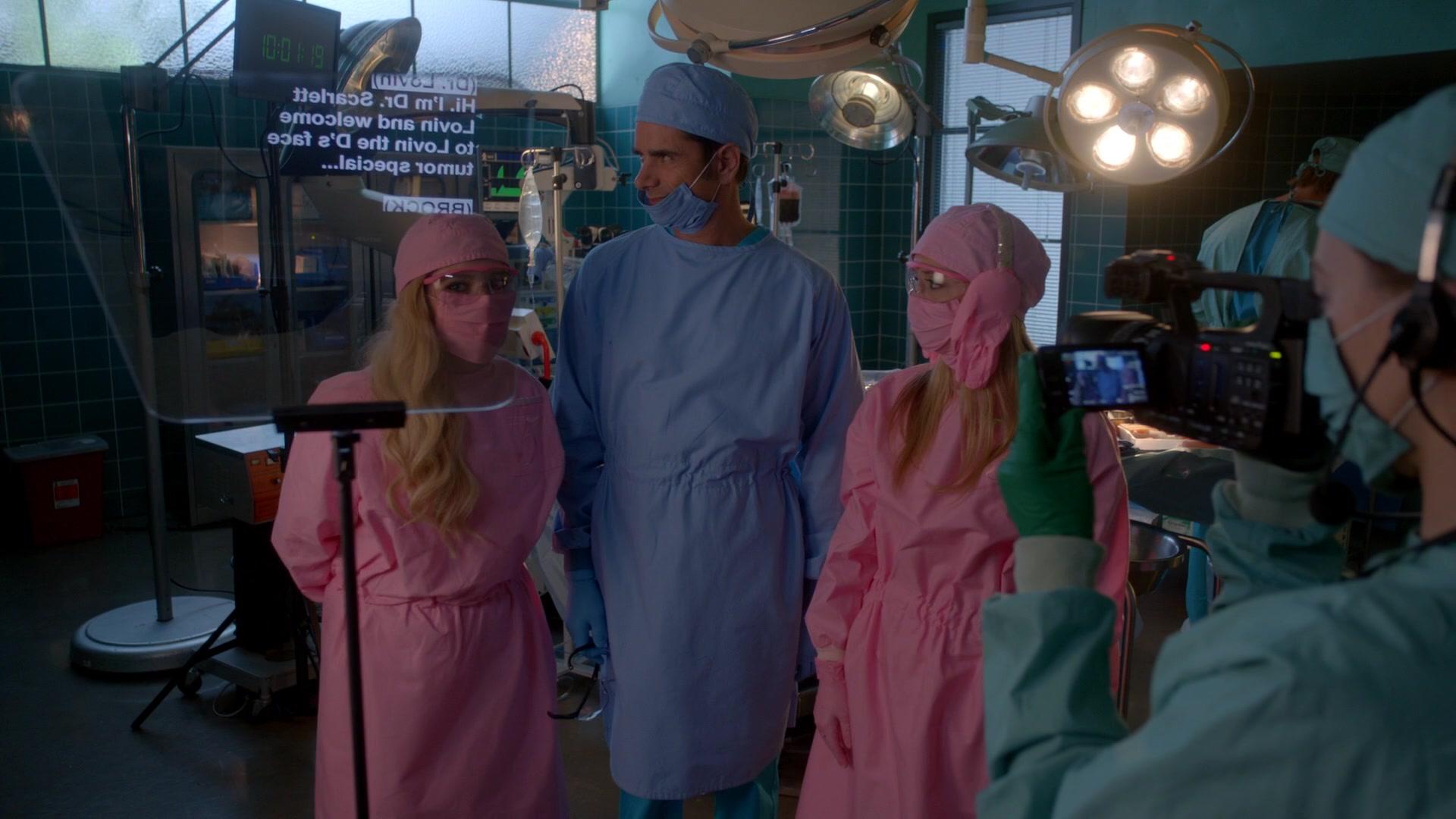 Scream_Queens_2015_S02E09_1080p_004791.jpg
