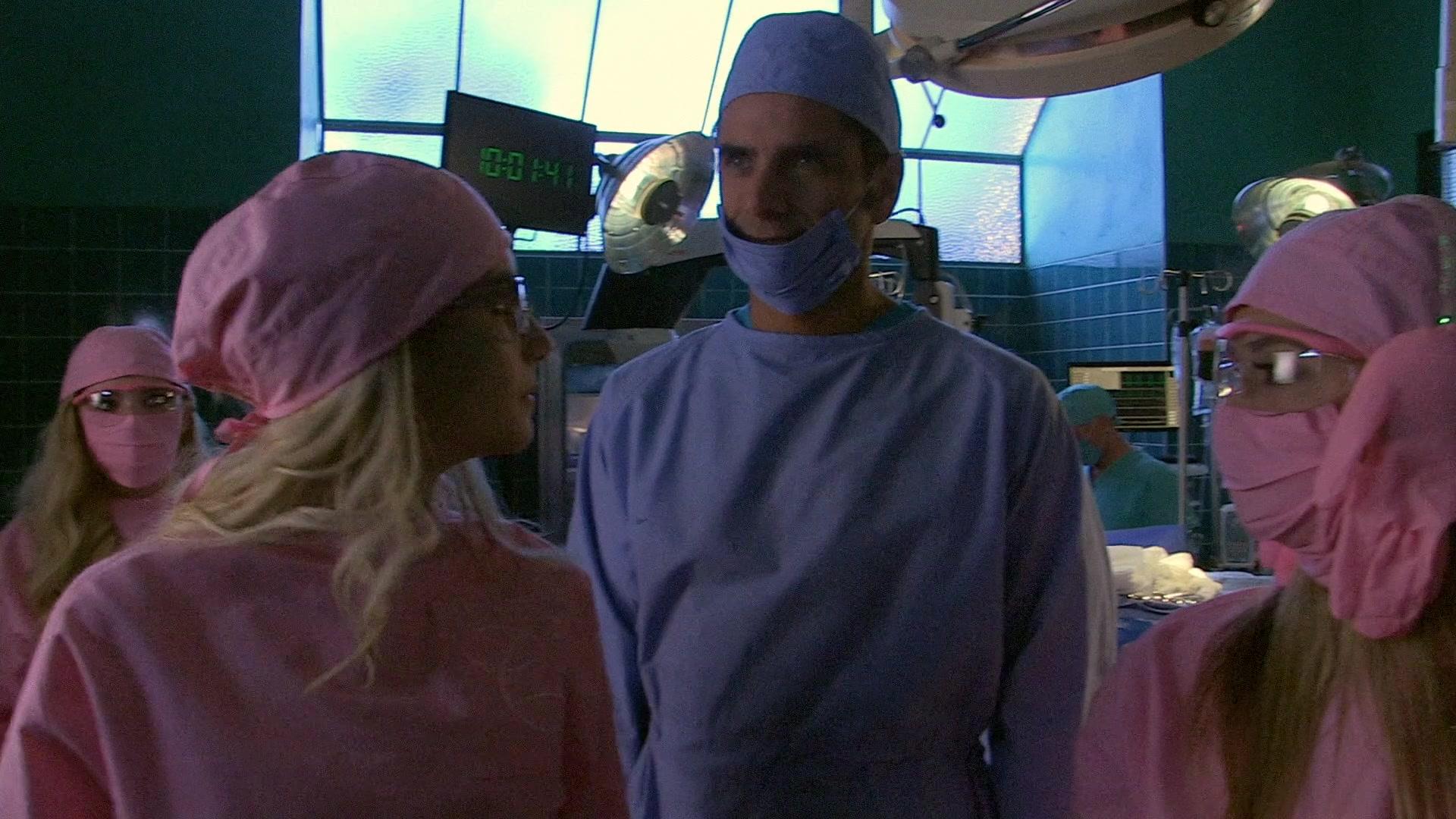Scream_Queens_2015_S02E09_1080p_004836.jpg
