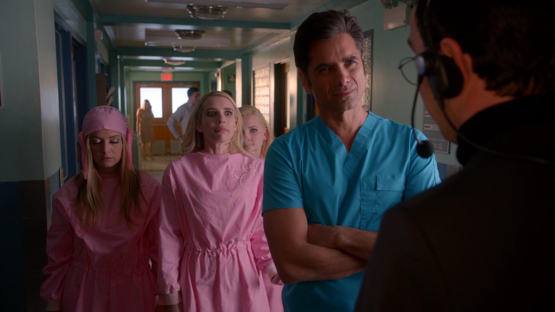 Scream_Queens_2015_S02E09_1080p_005302.jpg