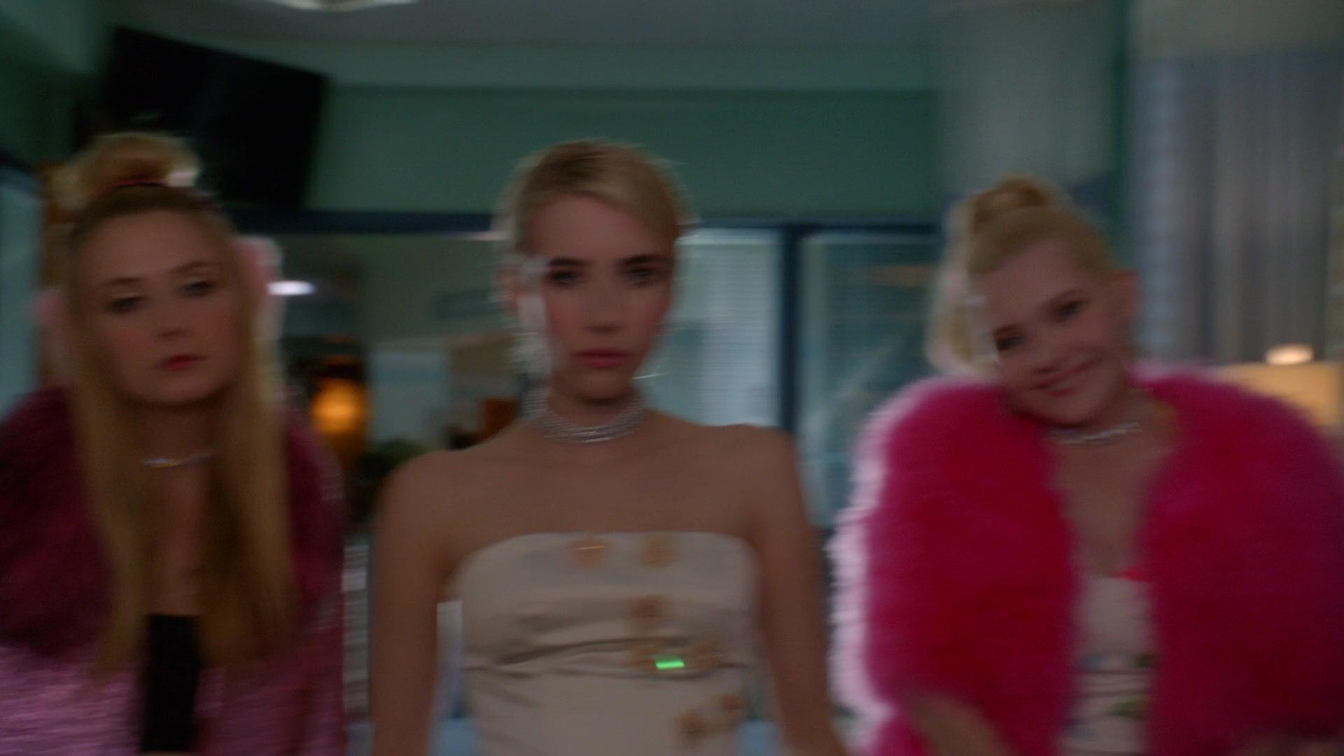 Scream_Queens_2015_S02E09_1080p_005821.jpg