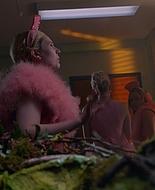 Scream_Queens_2015_S02E09_1080p_000156.jpg