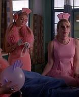 Scream_Queens_2015_S02E09_1080p_000824.jpg