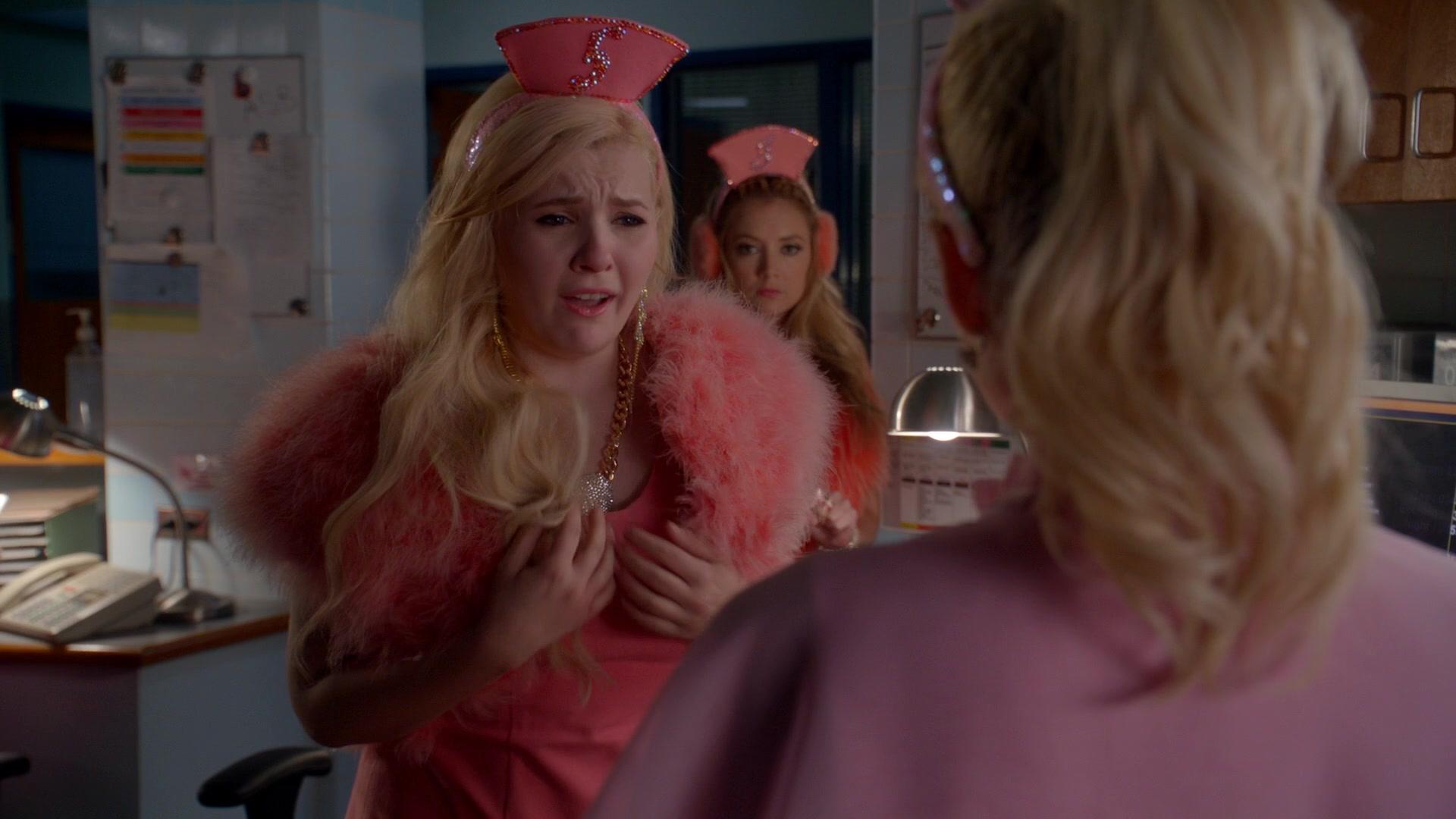 Scream_Queens_2015_S02E10_1080p_001067.jpg