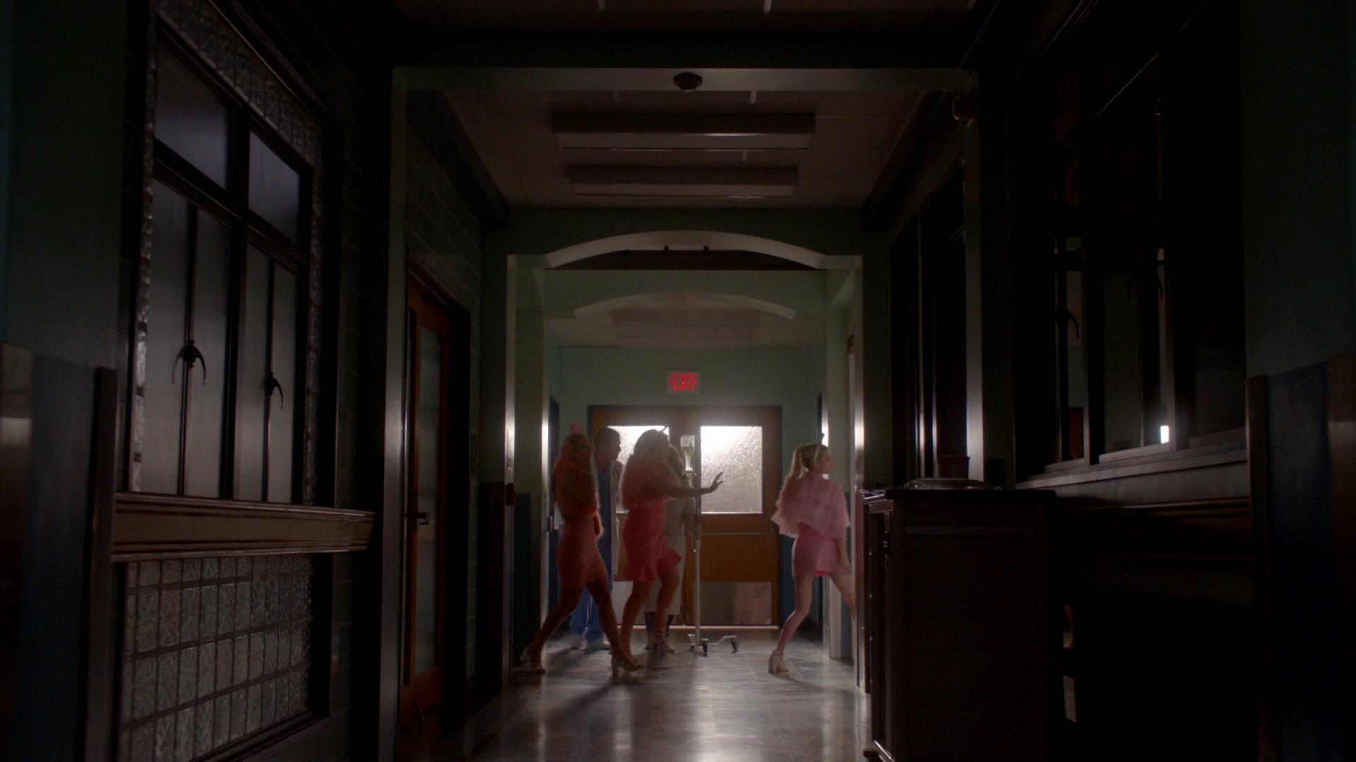 Scream_Queens_2015_S02E10_1080p_001115.jpg