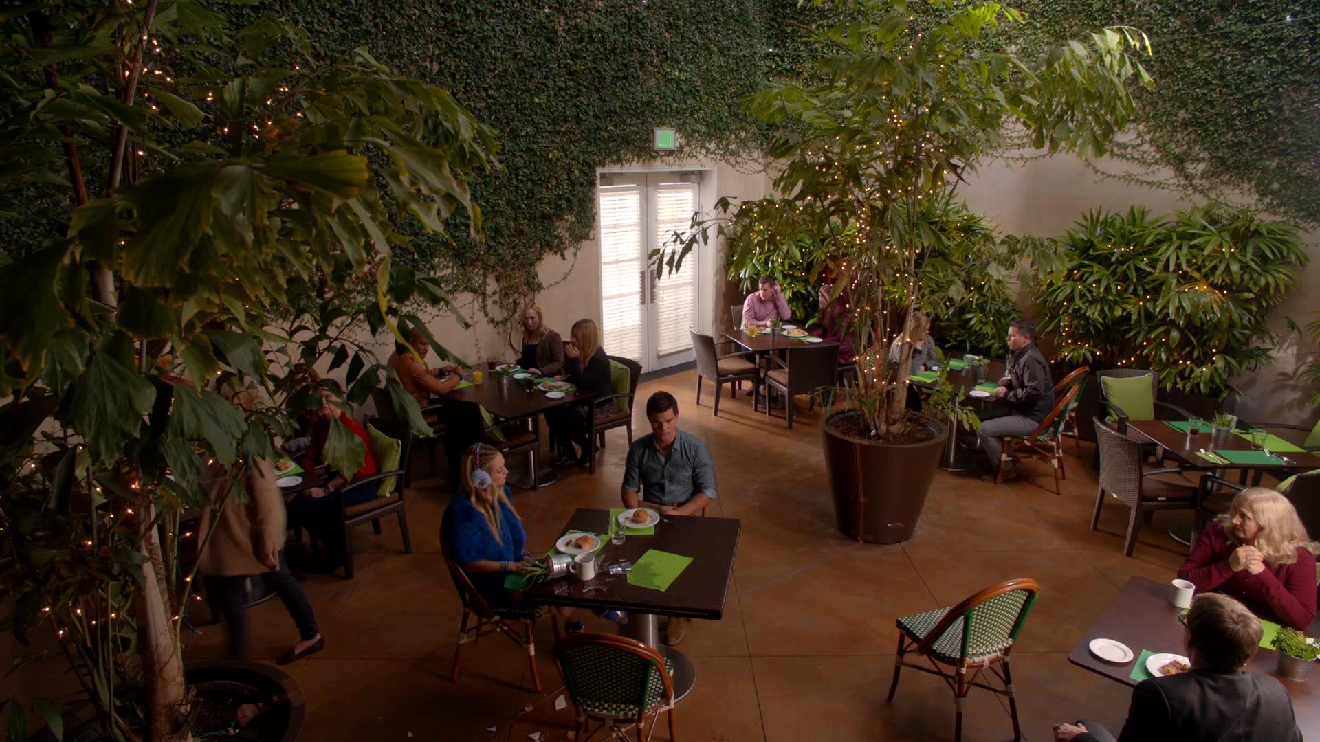 Scream_Queens_2015_S02E10_1080p_001661.jpg