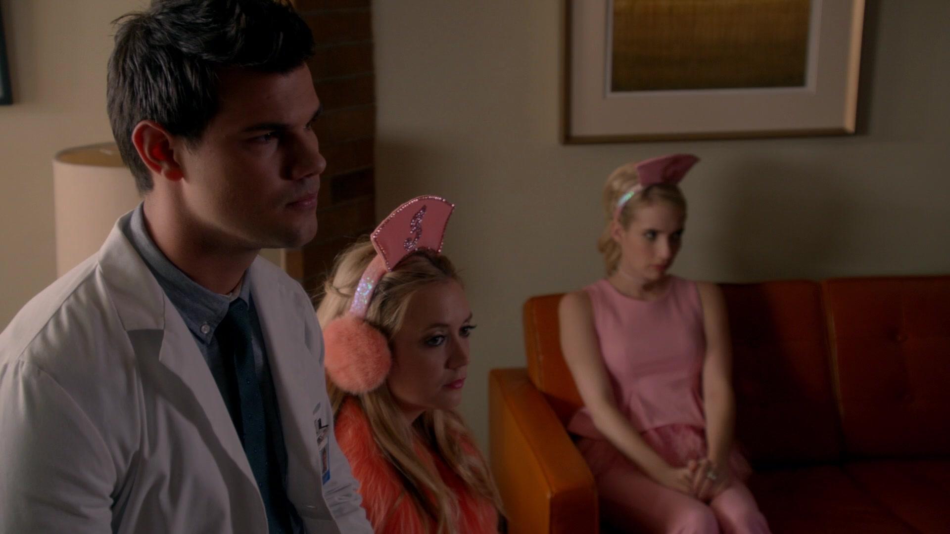 Scream_Queens_2015_S02E10_1080p_003446.jpg