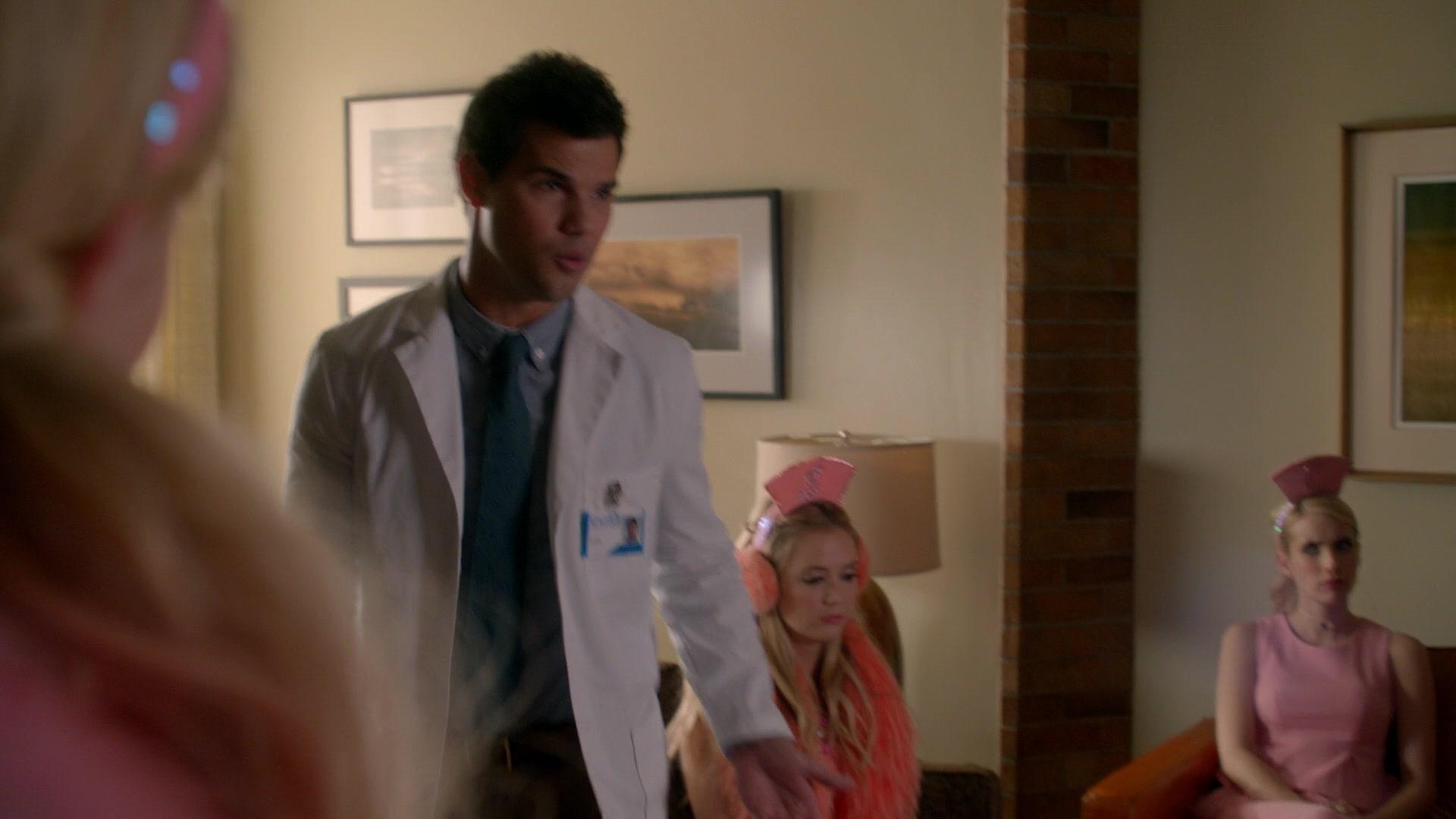 Scream_Queens_2015_S02E10_1080p_003606.jpg