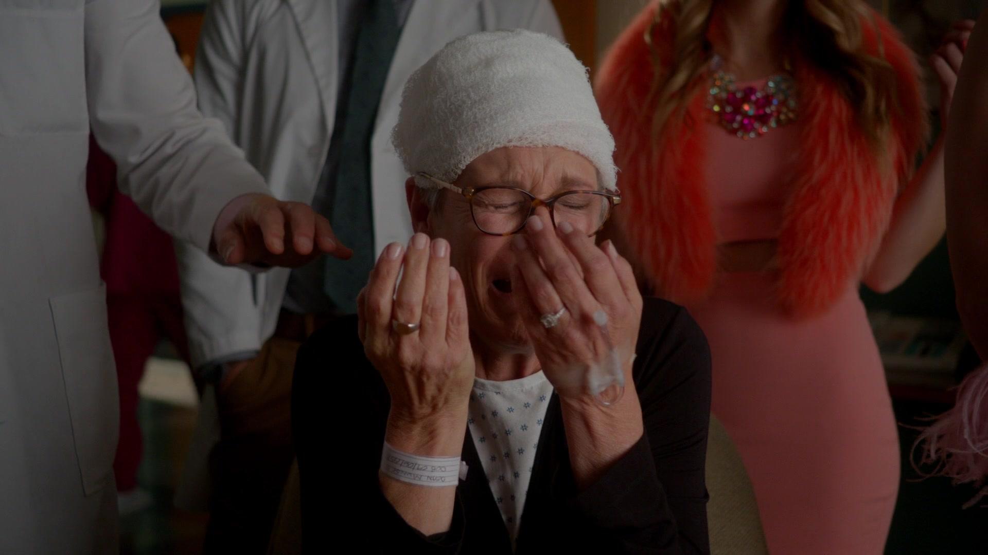Scream_Queens_2015_S02E10_1080p_003736.jpg