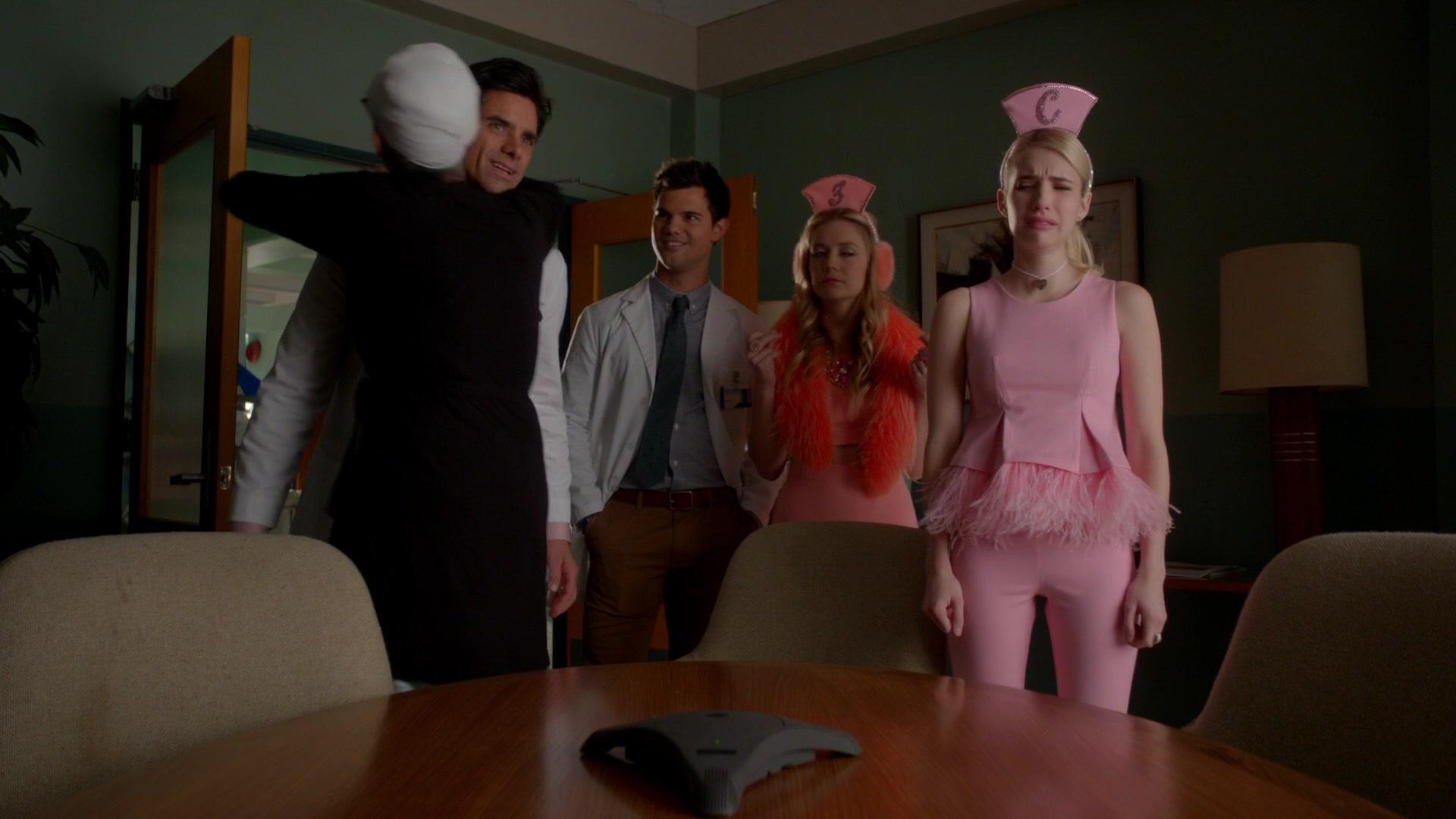 Scream_Queens_2015_S02E10_1080p_003833.jpg