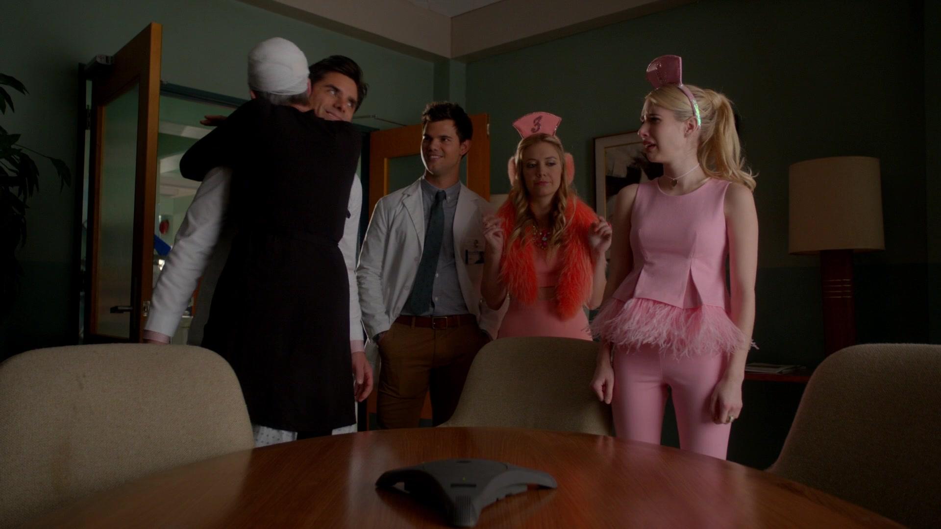 Scream_Queens_2015_S02E10_1080p_003836.jpg