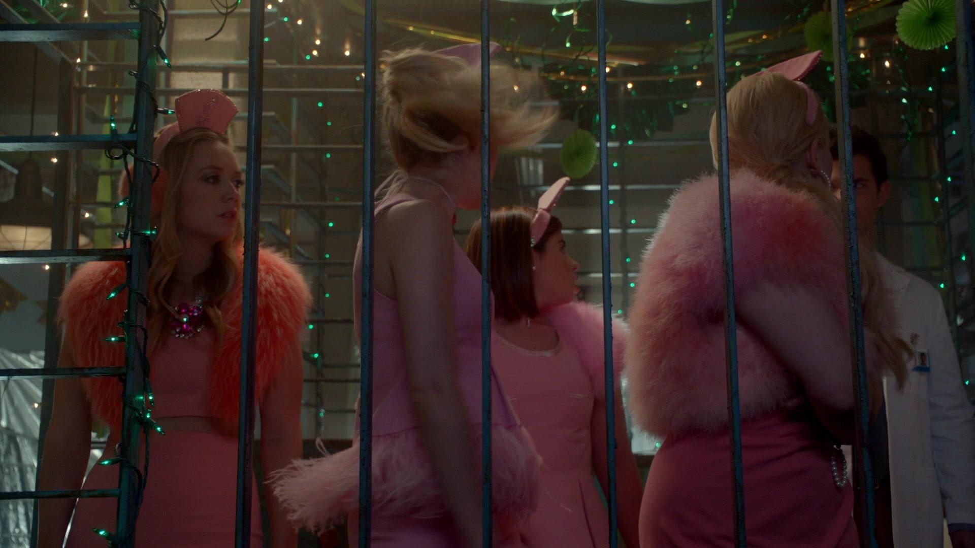 Scream_Queens_2015_S02E10_1080p_003969.jpg