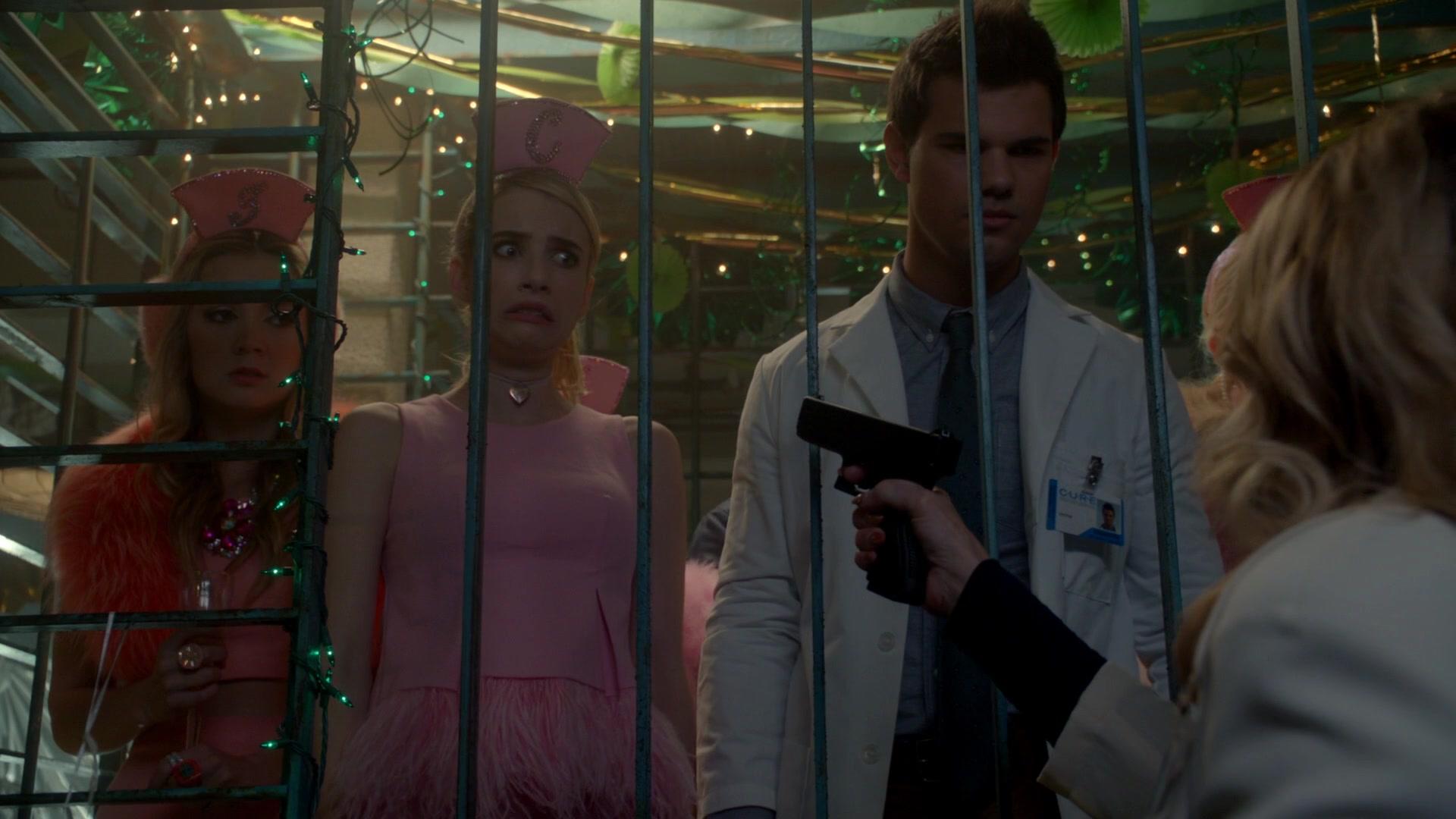 Scream_Queens_2015_S02E10_1080p_004393.jpg