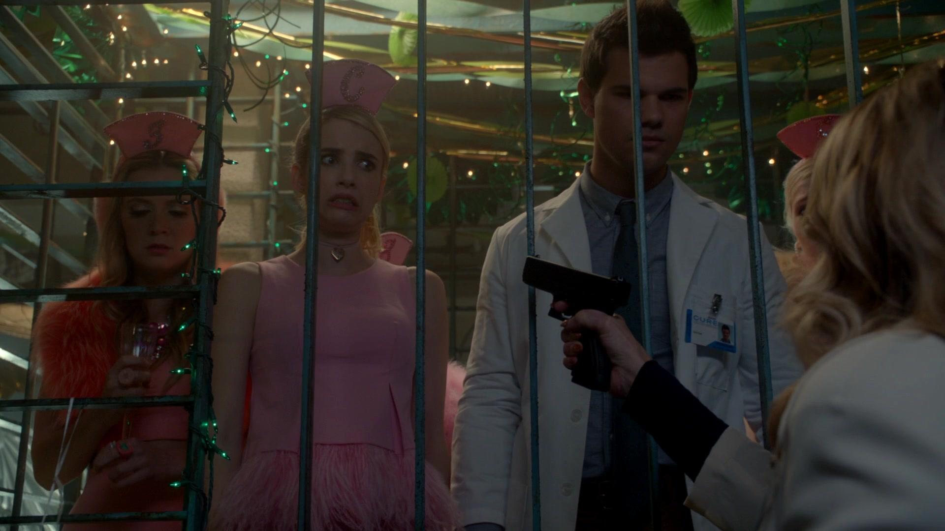 Scream_Queens_2015_S02E10_1080p_004395.jpg