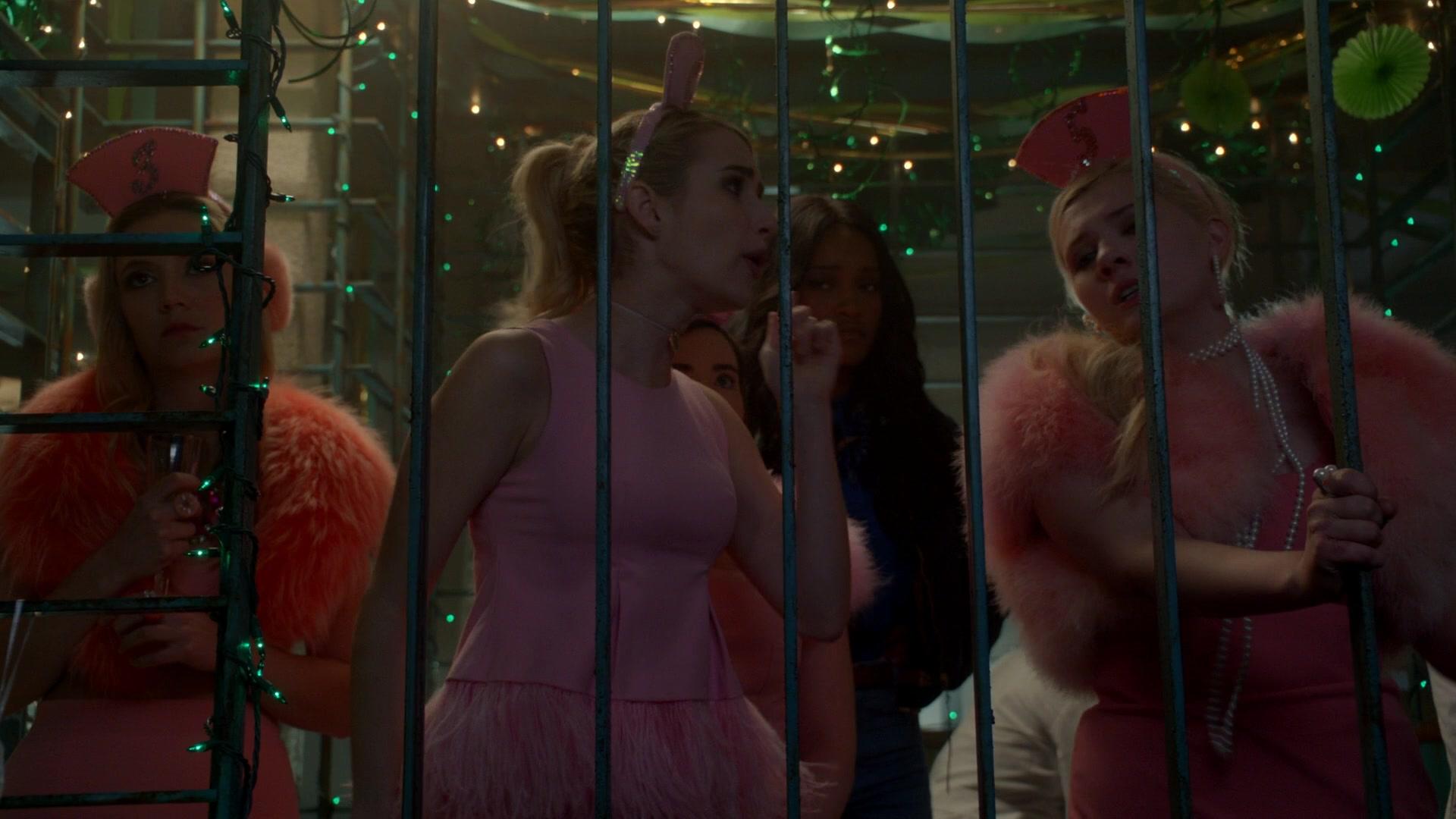 Scream_Queens_2015_S02E10_1080p_004449.jpg