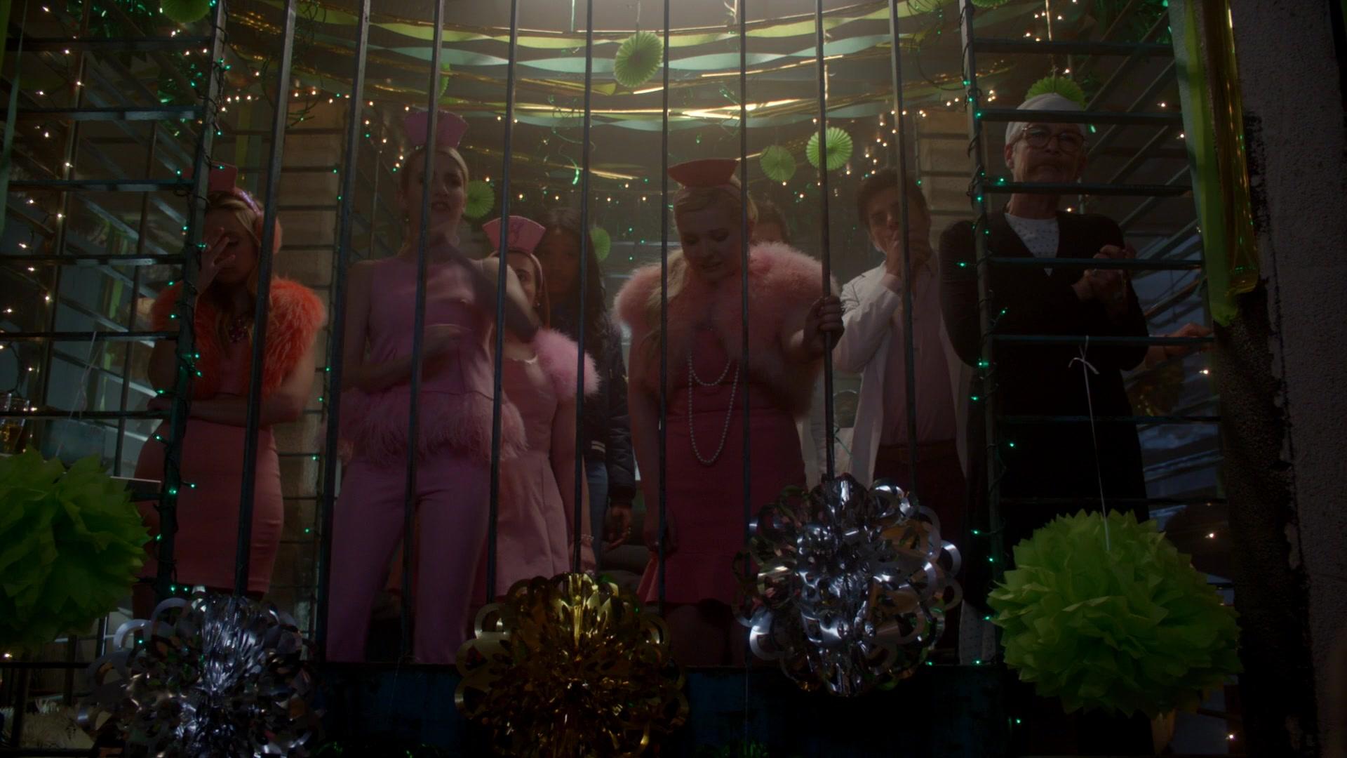 Scream_Queens_2015_S02E10_1080p_004516.jpg