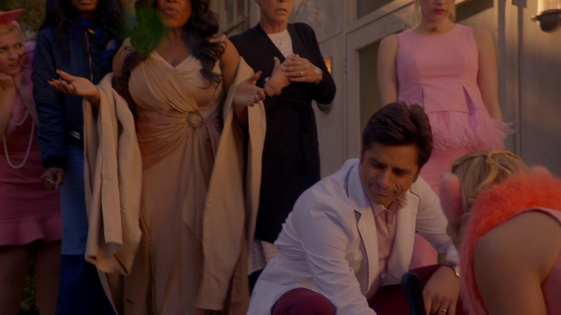 Scream_Queens_2015_S02E10_1080p_004838.jpg