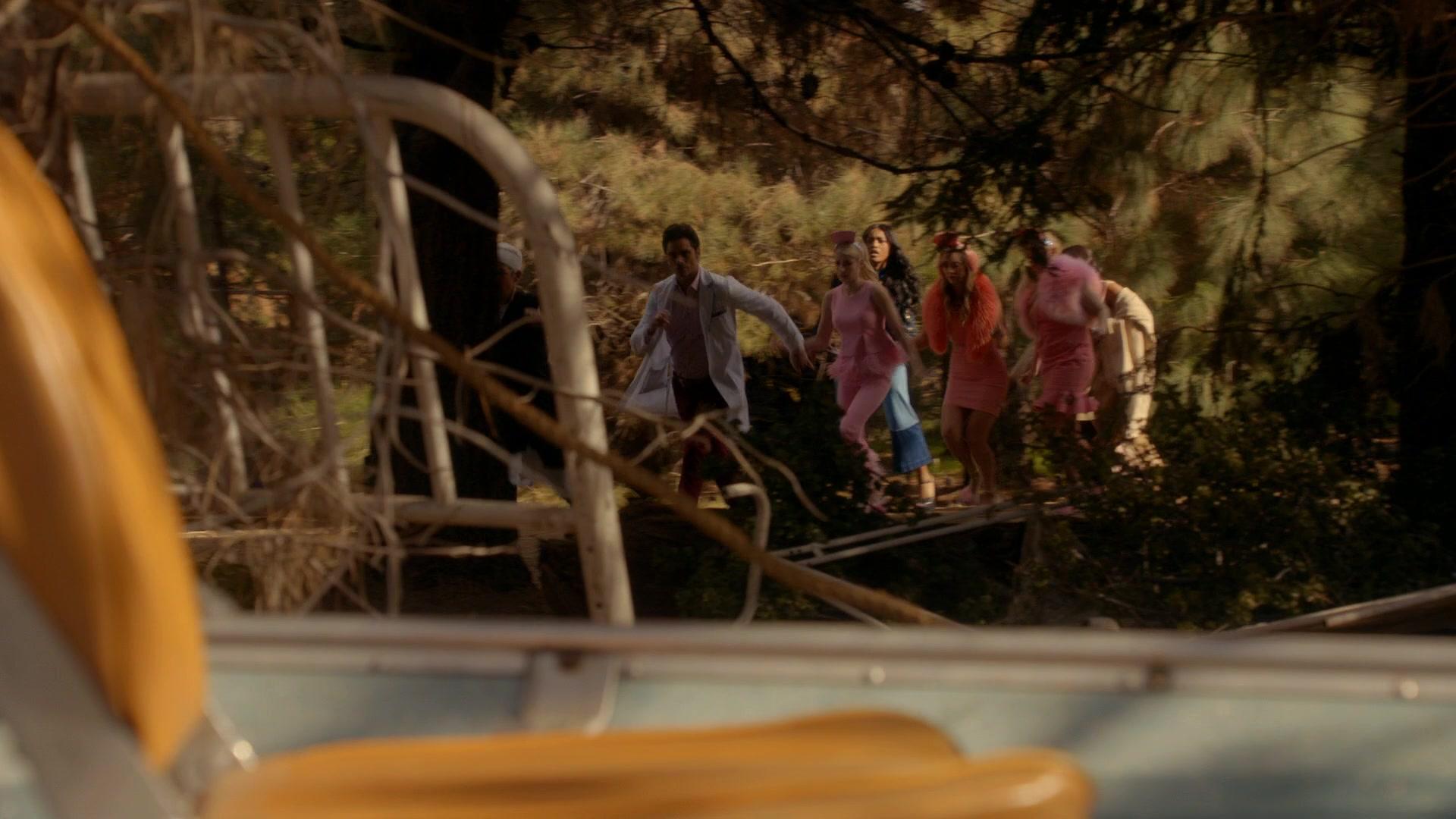 Scream_Queens_2015_S02E10_1080p_004945.jpg