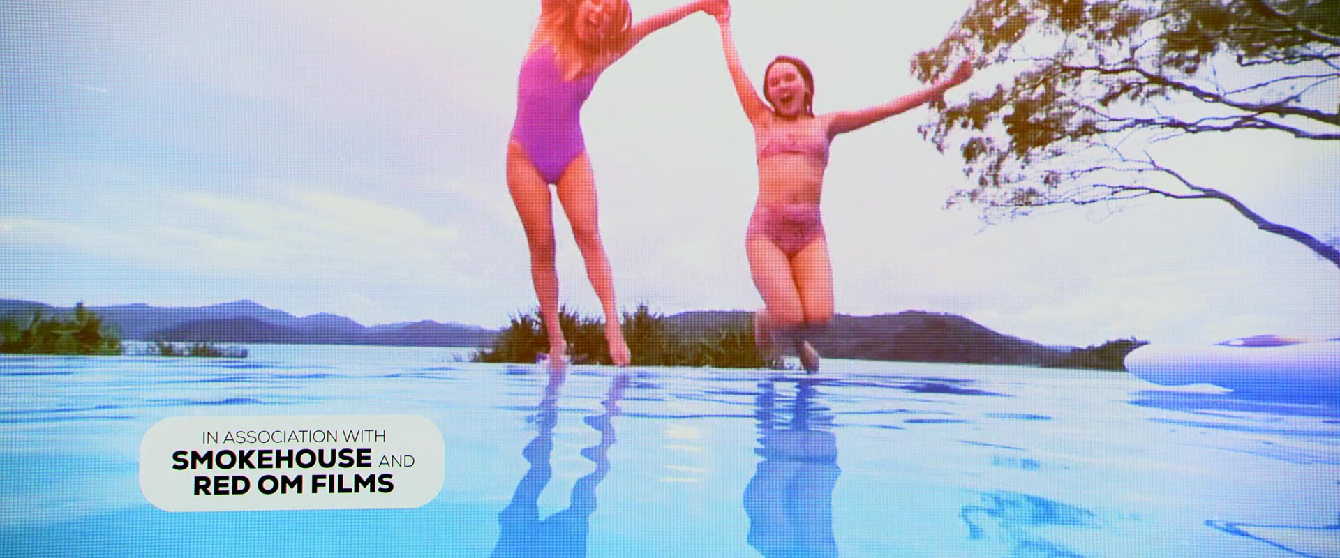 Ticket_to_Paradise_2022_1080p_IHBL_000957.jpg