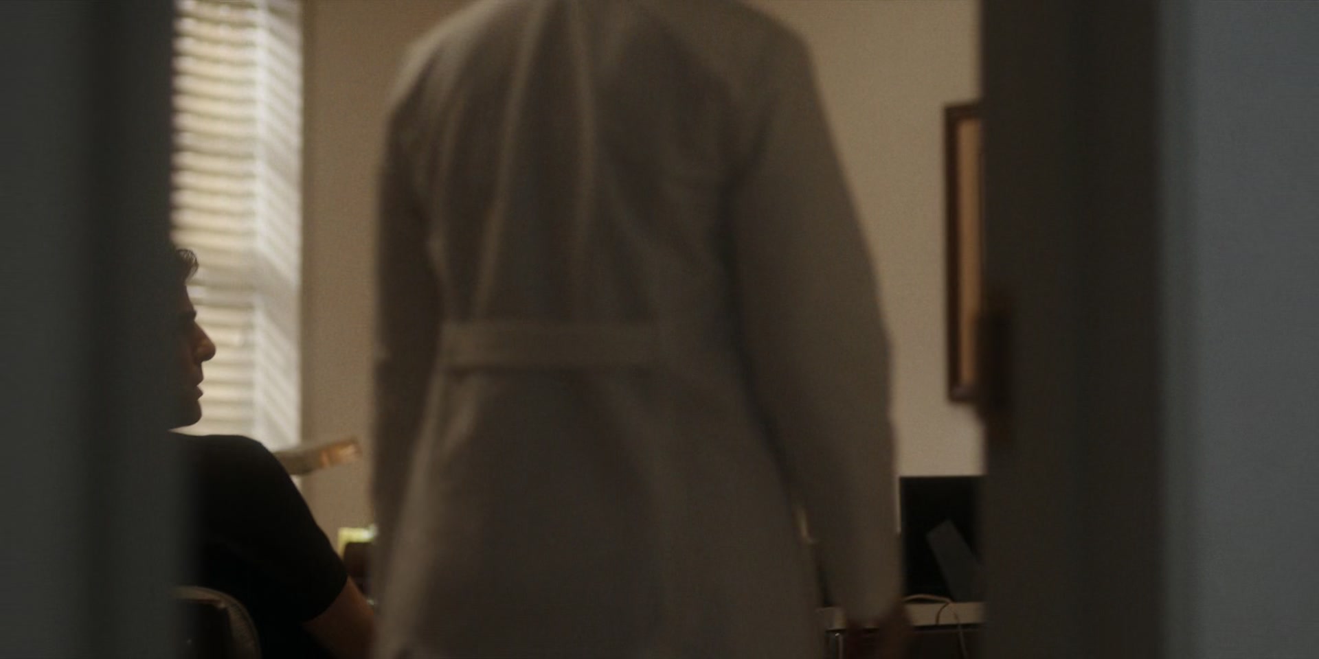 American_Horror_Story_S11E02_Thank_You_for_Your_Service_1080p_IHBL_000715.jpg