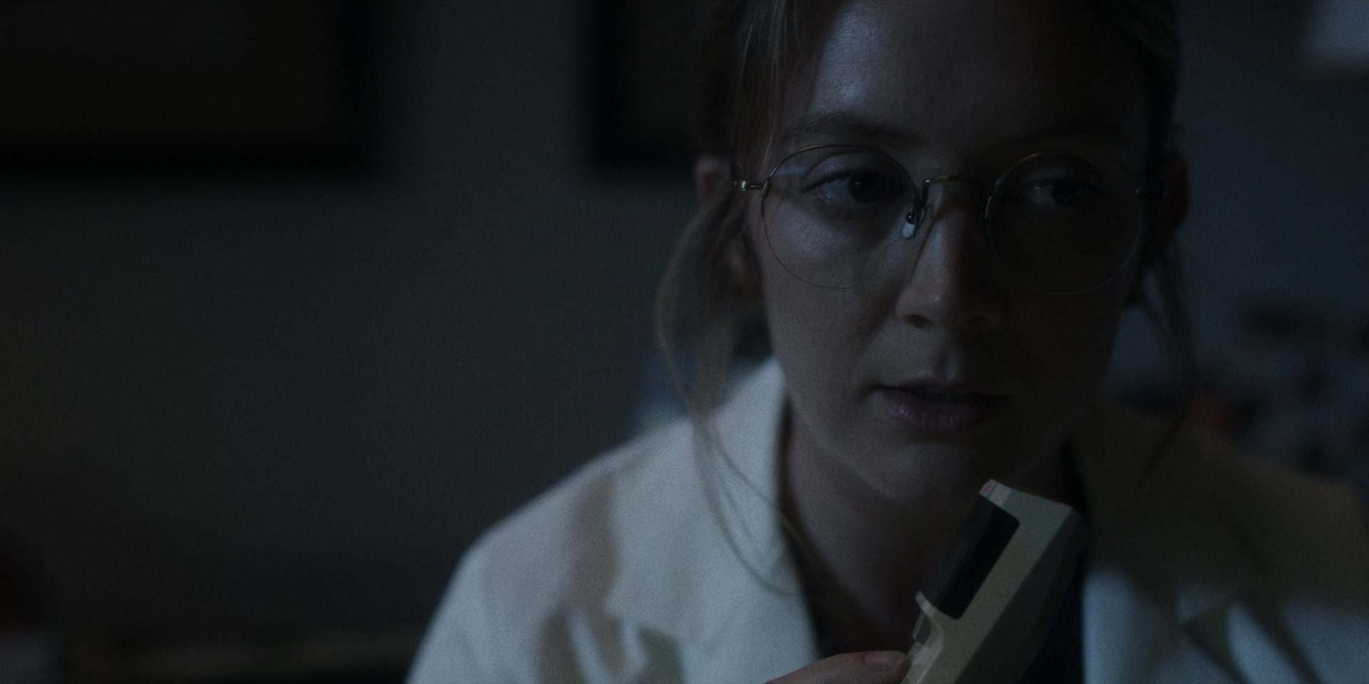 American_Horror_Story_S11E02_Thank_You_for_Your_Service_1080p_IHBL_004770.jpg