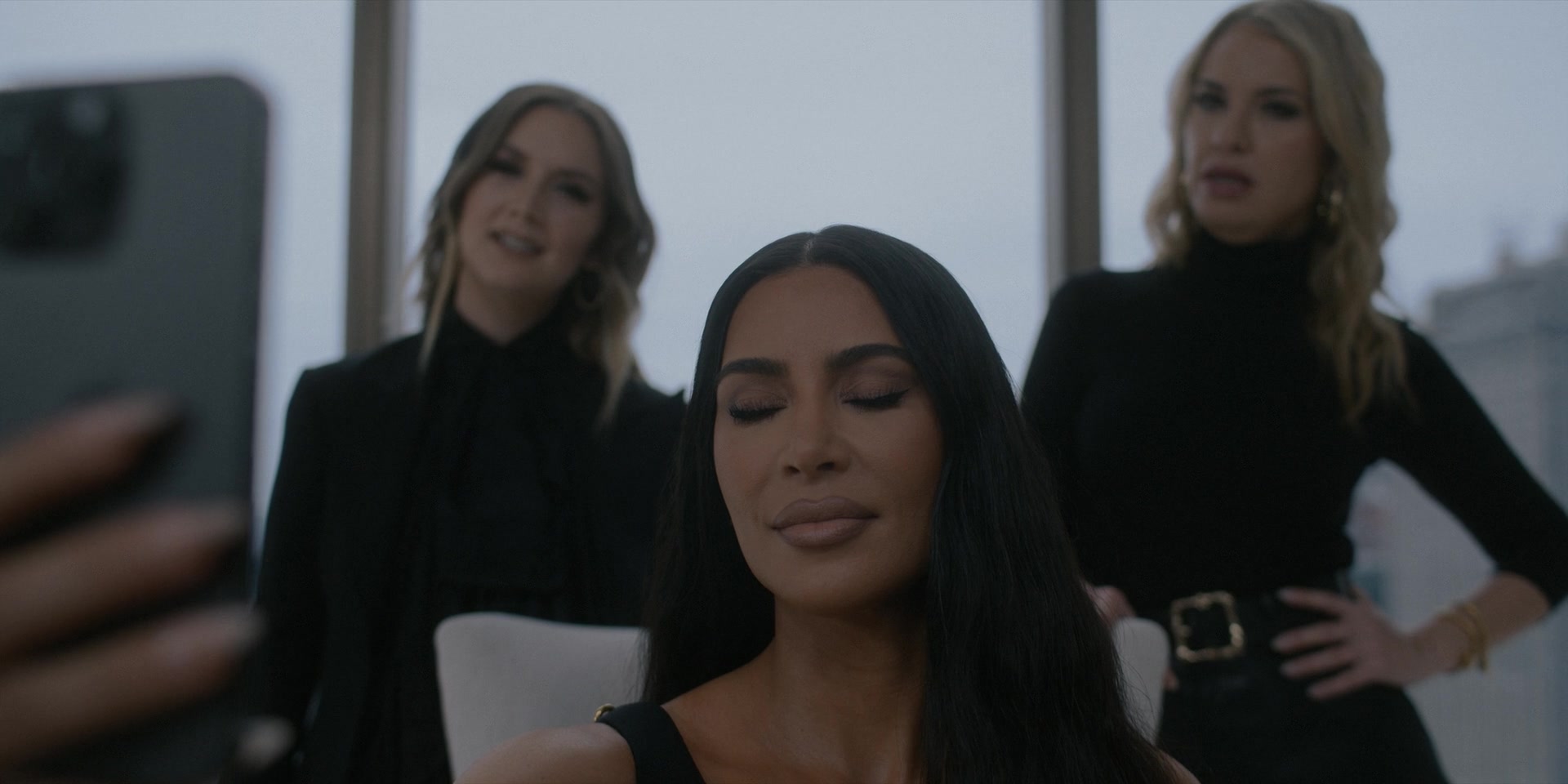 American_Horror_Story_S12E06_Opening_Night_1080p_IHBL_001294.jpg