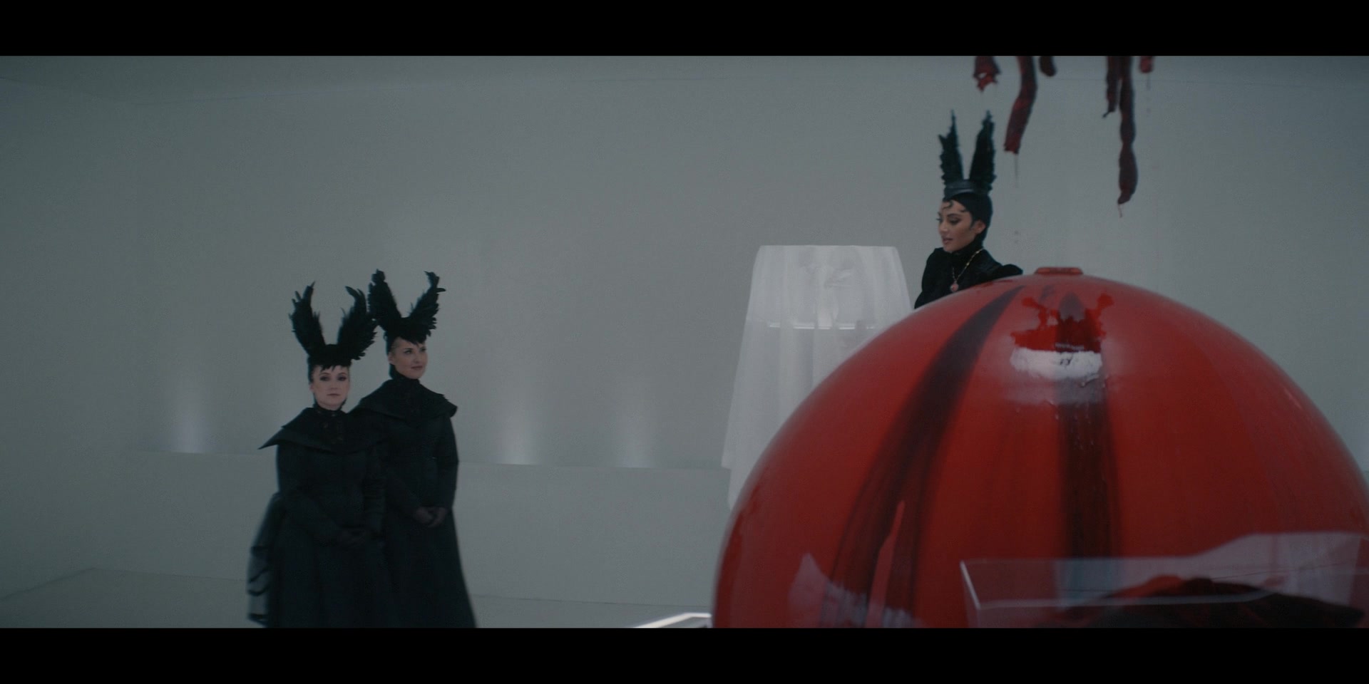 American_Horror_Story_S12E09_The_Auteur_1080p_IHBL_002722.jpg American_Horror_Story_S12E09_The_Auteur_1080p_IHBL_002722.jpg