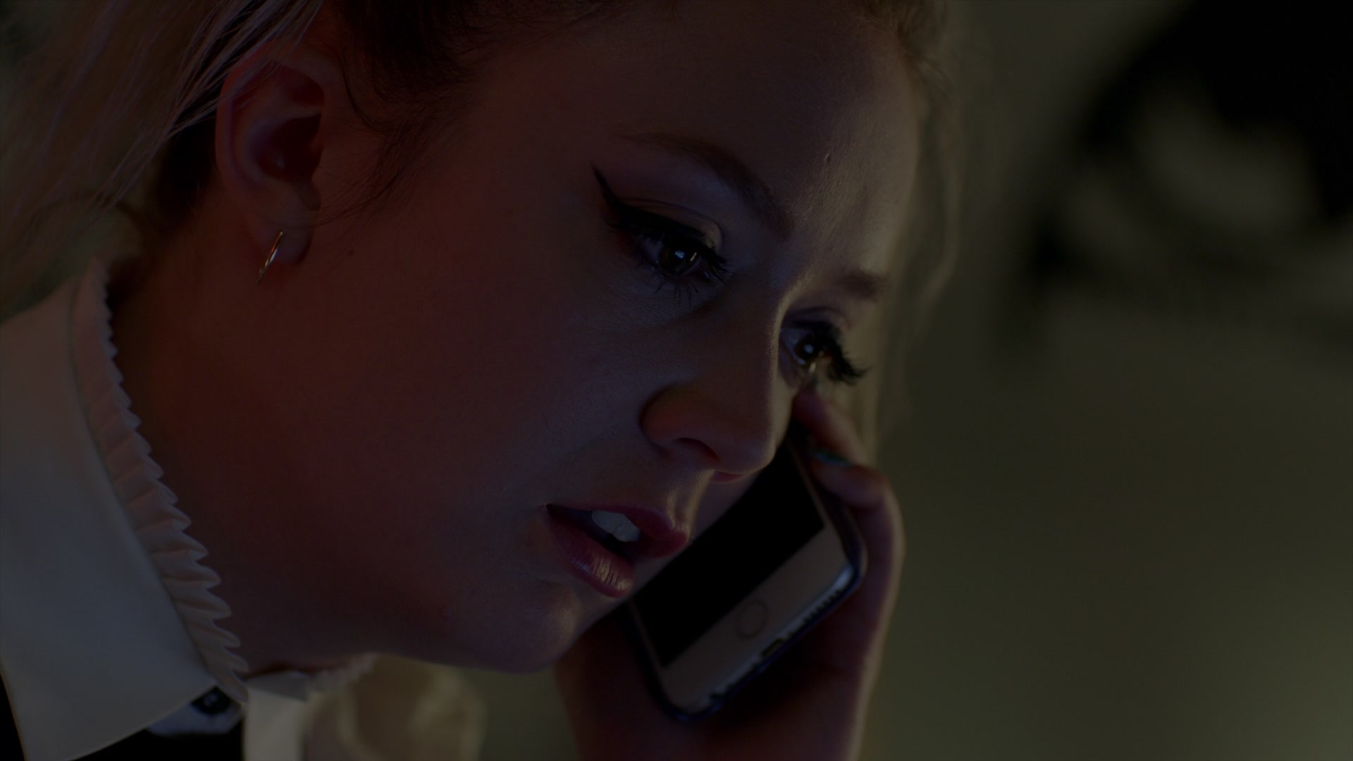 American_Horror_Story_S07_E01_Election_Night_1080p_BluRay_000810.jpg American_Horror_Story_S07_E01_Election_Night_1080p_BluRay_000810.jpg