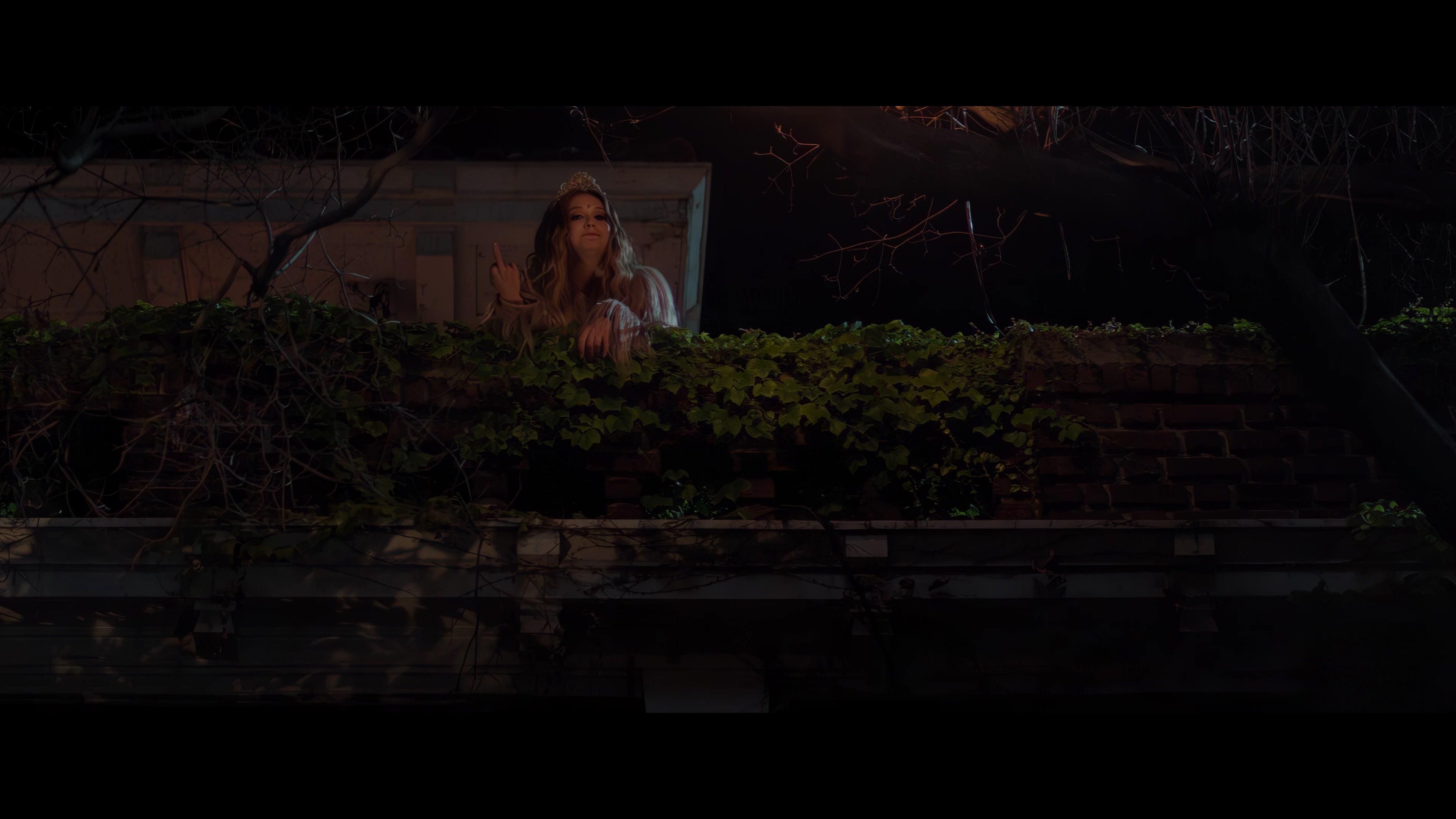 Booksmart_BillieScenes_IHBL_0971.jpg