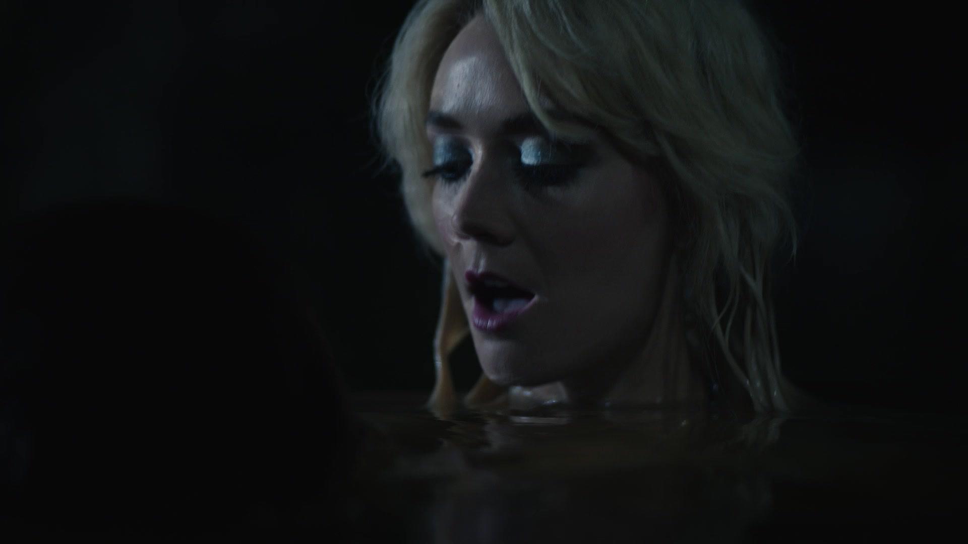 American_Horror_Story_S09E01_Camp_Redwood_1080p_4654.jpg