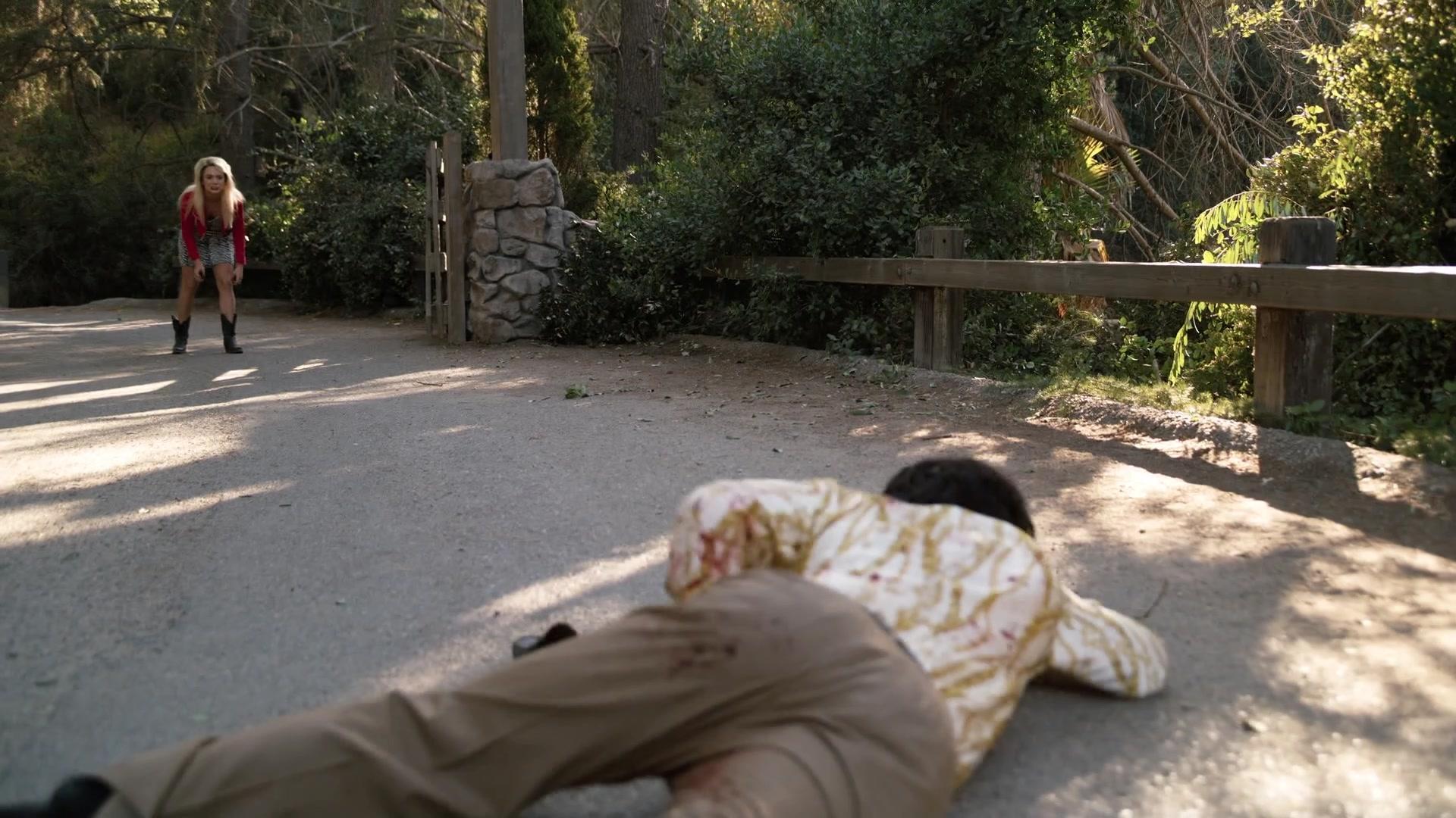 American_Horror_Story_S09E09_1080p__1897.jpg American_Horror_Story_S09E09_1080p__1897.jpg