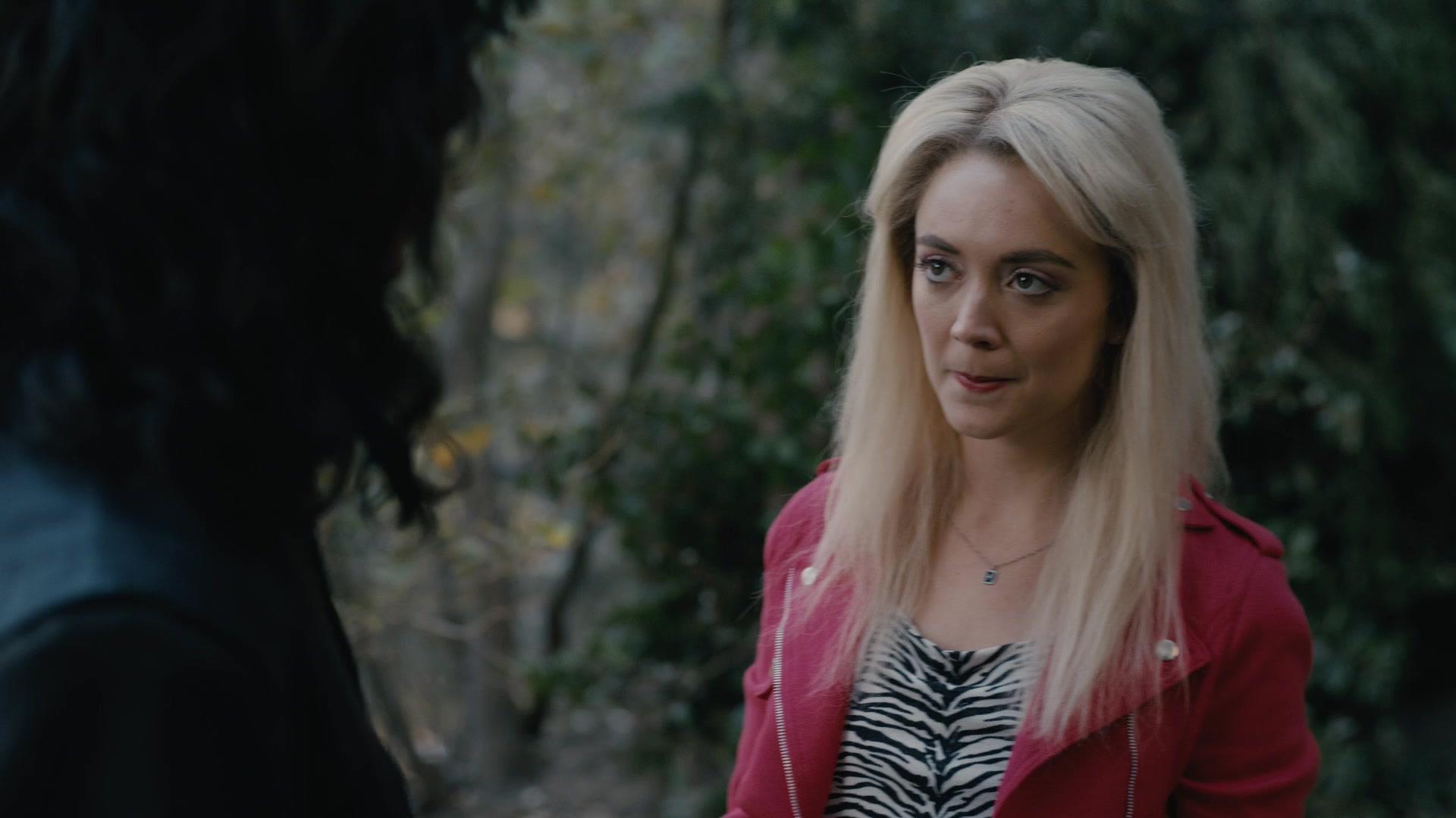 American_Horror_Story_S09E09_1080p__2379.jpg American_Horror_Story_S09E09_1080p__2379.jpg