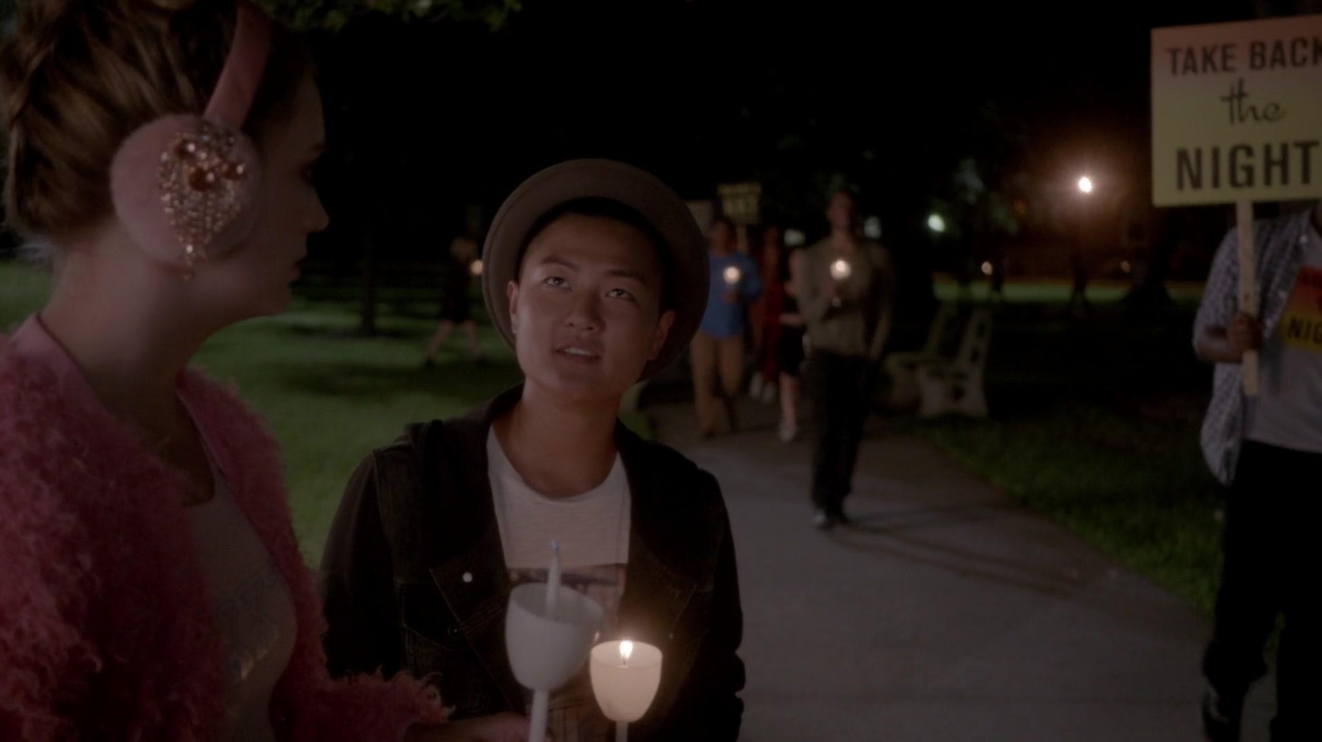 Scream_Queens_2015_S01E03_Chainsaw_1168.jpg Scream_Queens_2015_S01E03_Chainsaw_1168.jpg