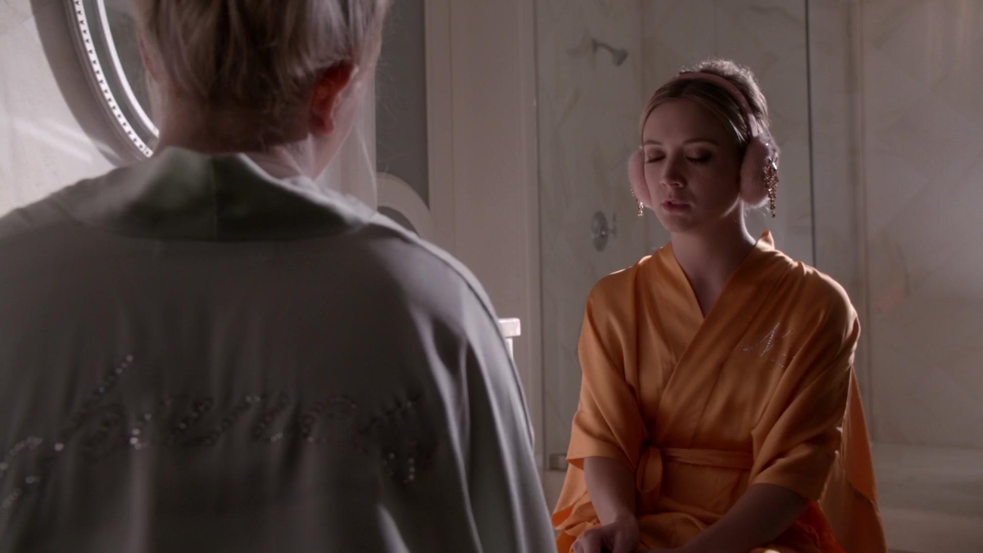 Scream_Queens_2015_S01E06_Seven_Minutes_in_Hell_5776.jpg Scream_Queens_2015_S01E06_Seven_Minutes_in_Hell_5776.jpg