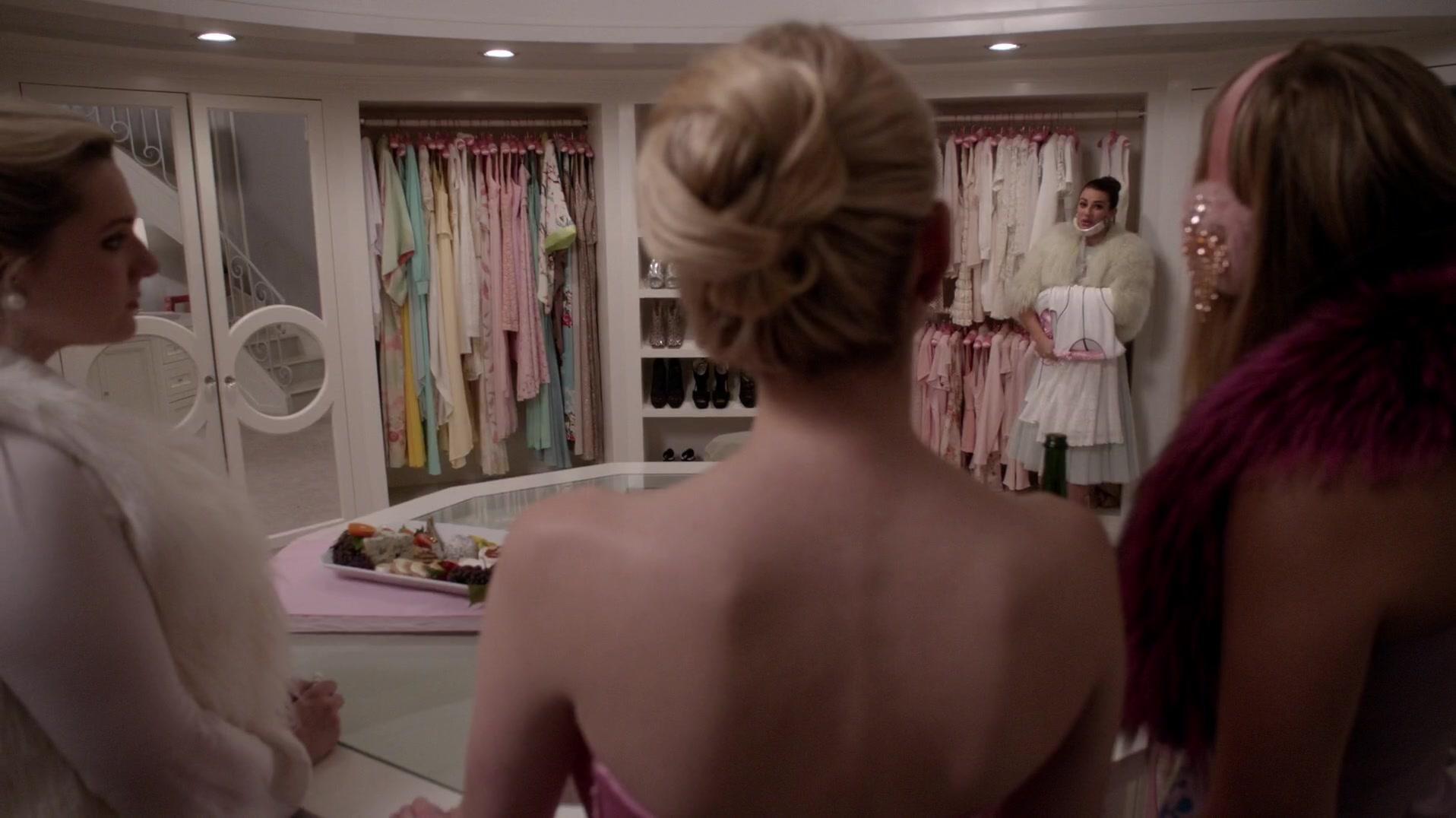 Scream_Queens_2015_S01E09_Ghost_Stories_1080p_5692.jpg Scream_Queens_2015_S01E09_Ghost_Stories_1080p_5692.jpg