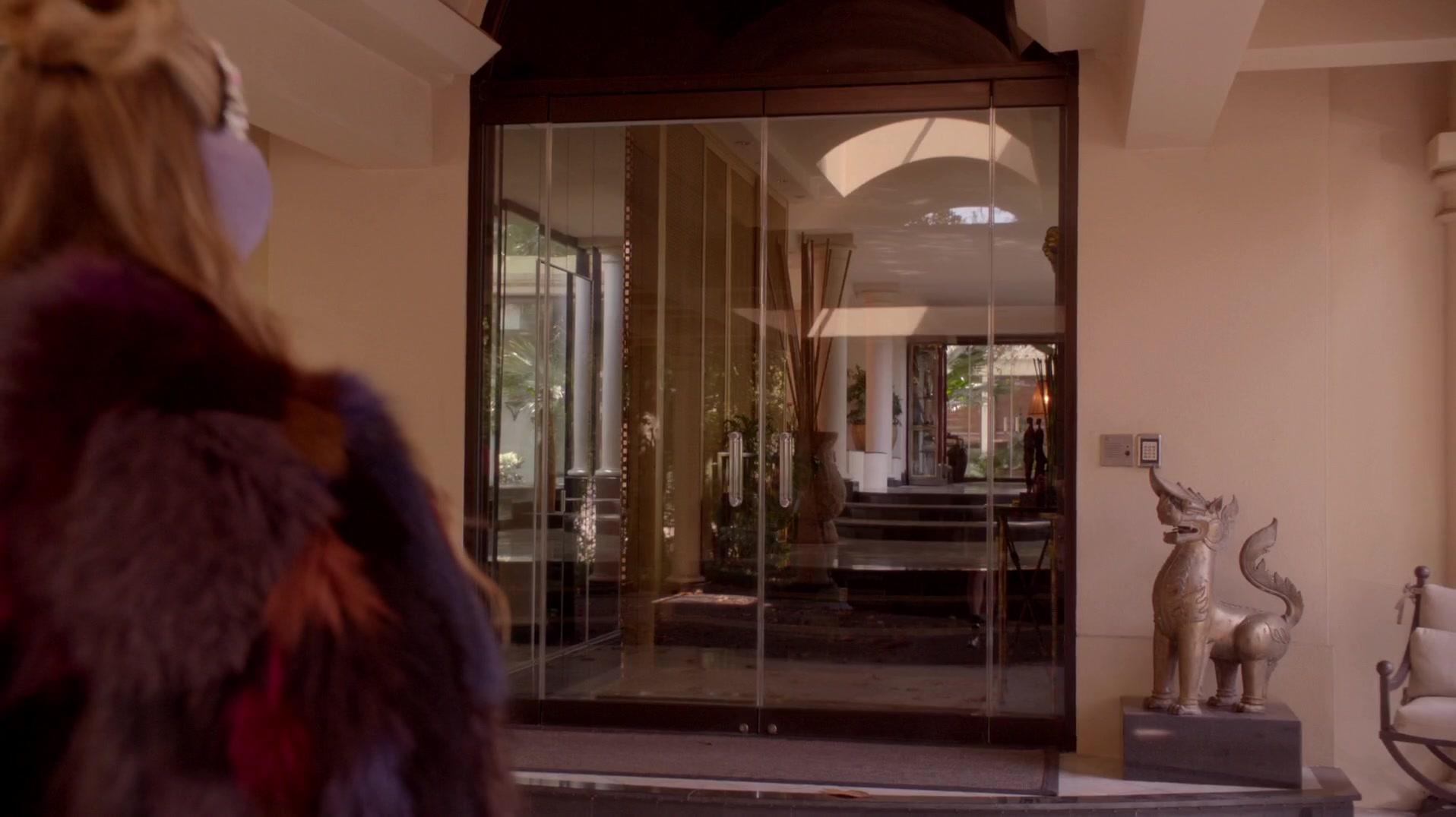 Scream_Queens_2015_S01E10_Thanksgiving_1080p_0853.jpg