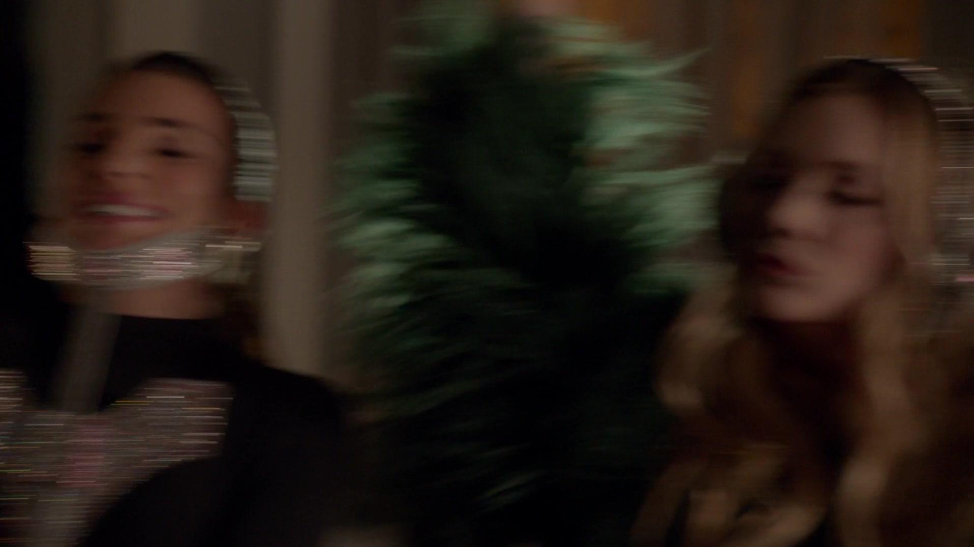 Scream_Queens_2015_S01E11_Black_Friday_1080p__3888.jpg