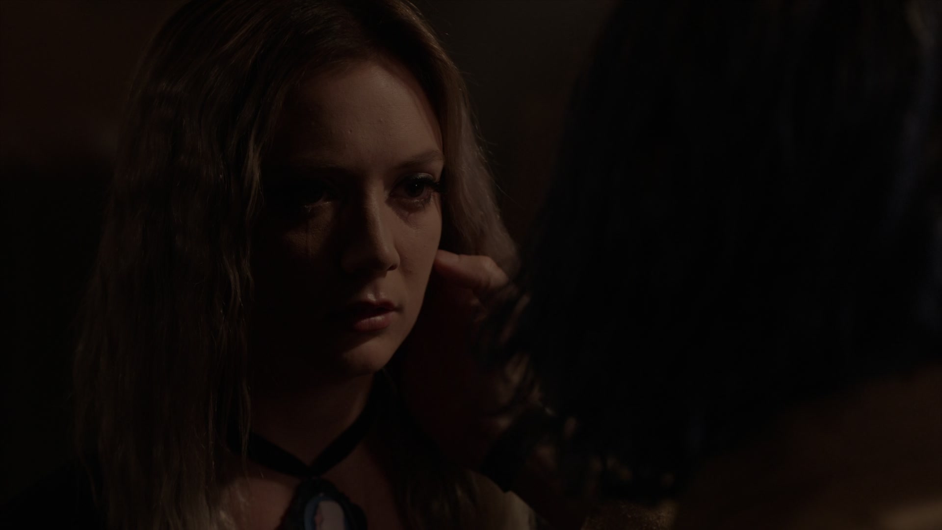 American_Horror_Story_S07_E08_Winter_ofOur_Discontent_1080p2CBluRay_002661.jpg