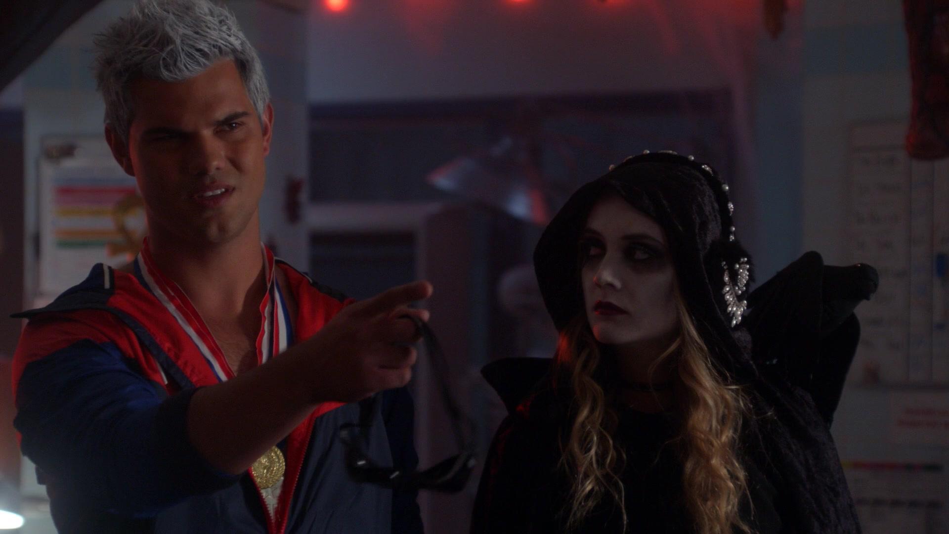 Scream_Queens_2015_S02E04_1080p_004468.jpg