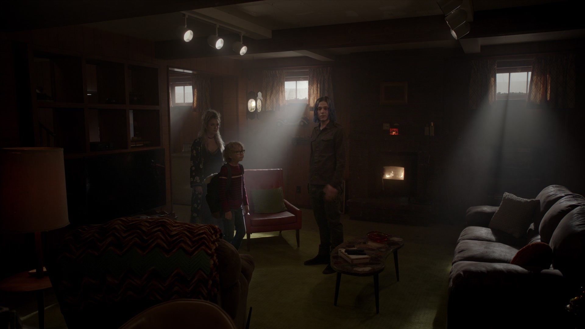 American_Horror_Story_S07_E09_Drink_Kool_Aid_1080p_BluRay_003476.jpg