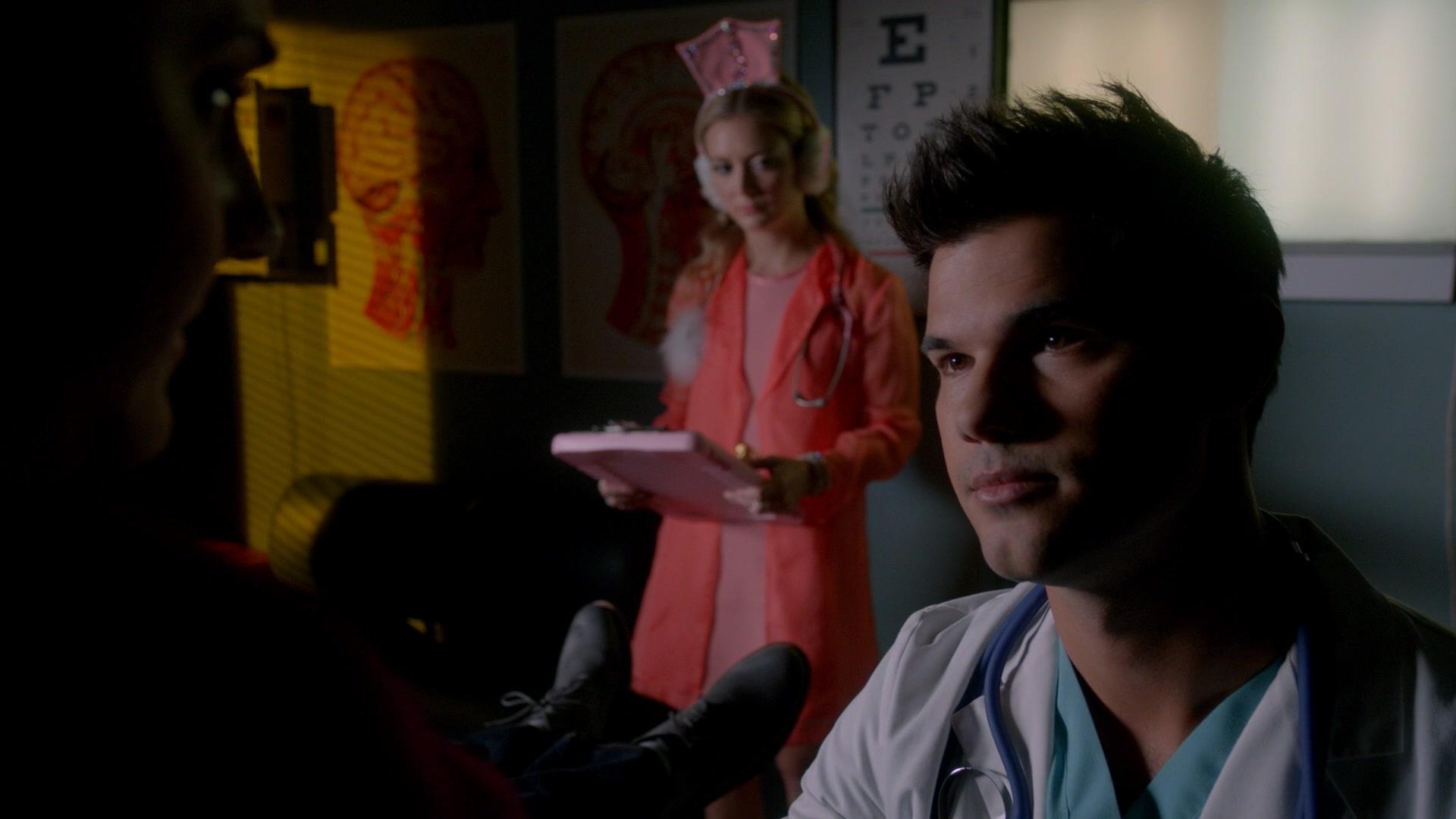 Scream_Queens_2015_S02E07_1080p_002304.jpg