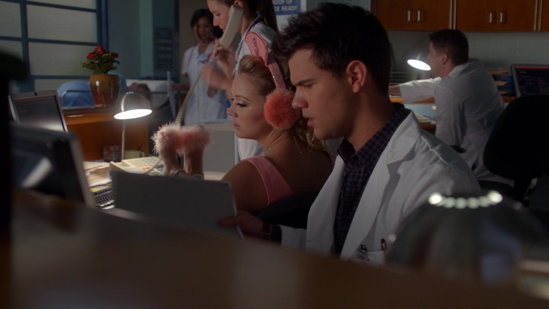 Scream_Queens_2015_S02E07_1080p_003819.jpg Scream_Queens_2015_S02E07_1080p_003819.jpg