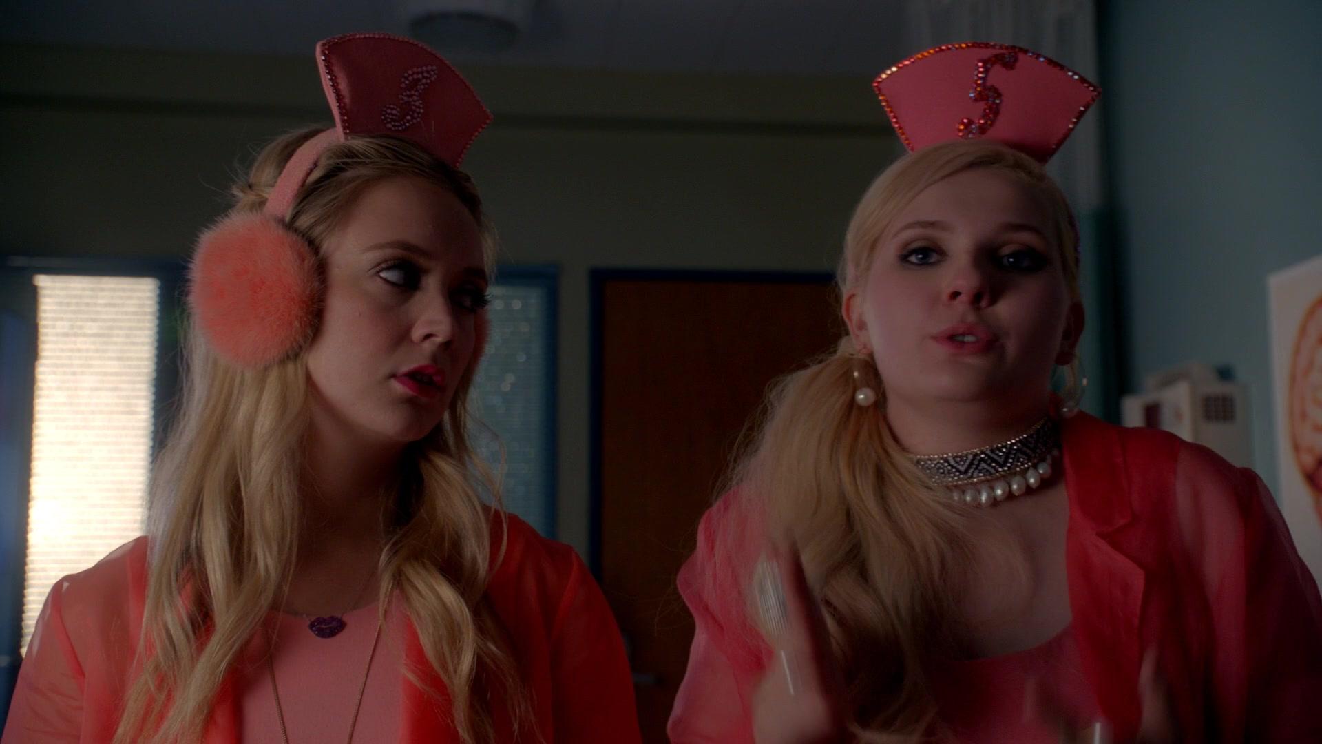 Scream_Queens_2015_S02E10_1080p_003050.jpg
